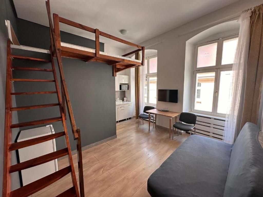 Studio - Split Level