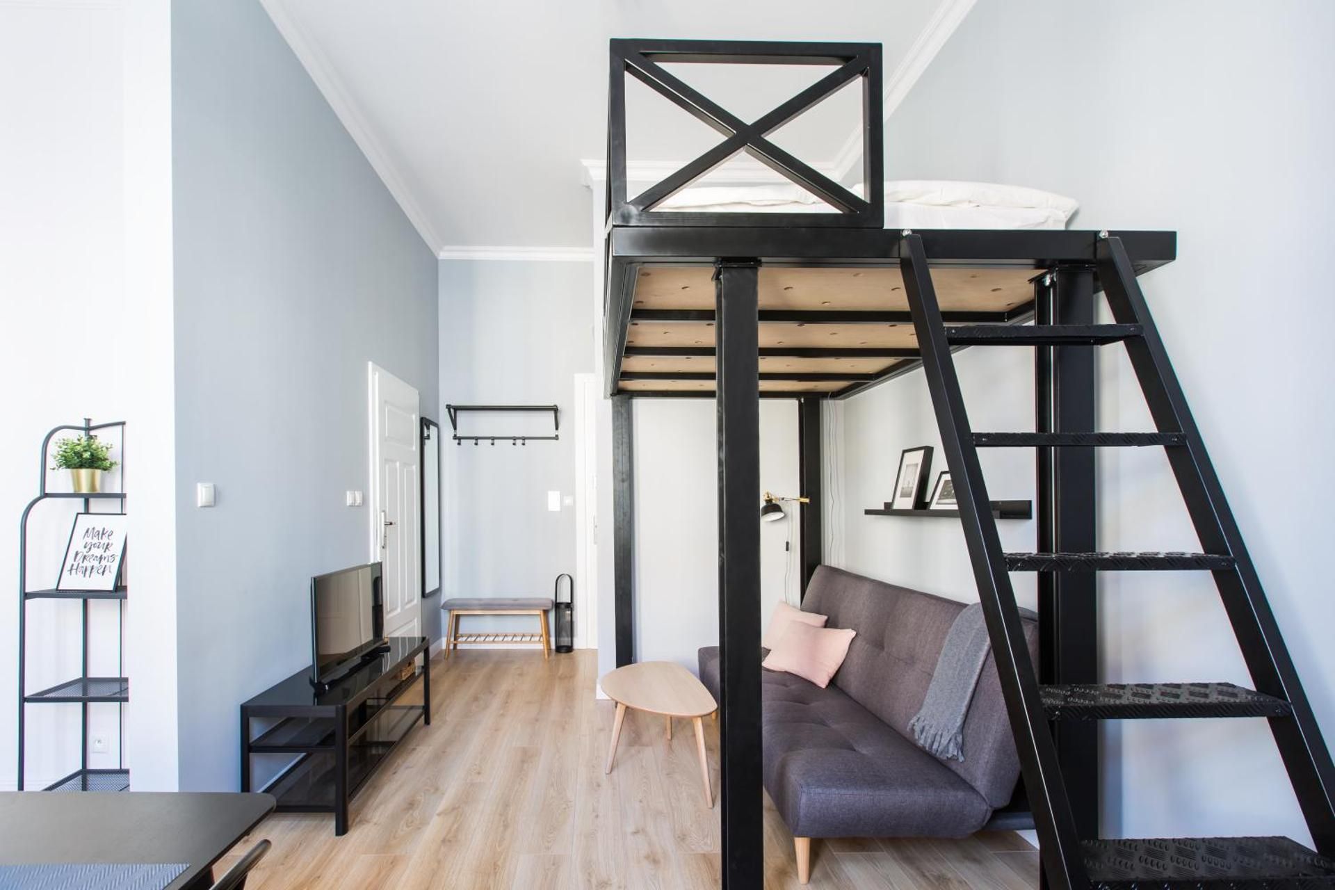 Studio Apartment
