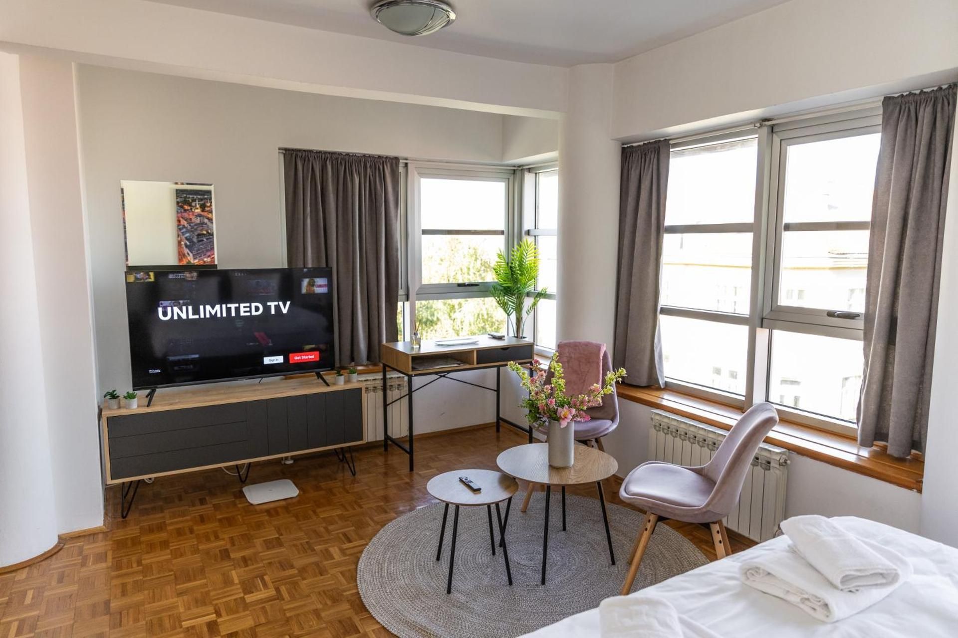 Deluxe Apartment