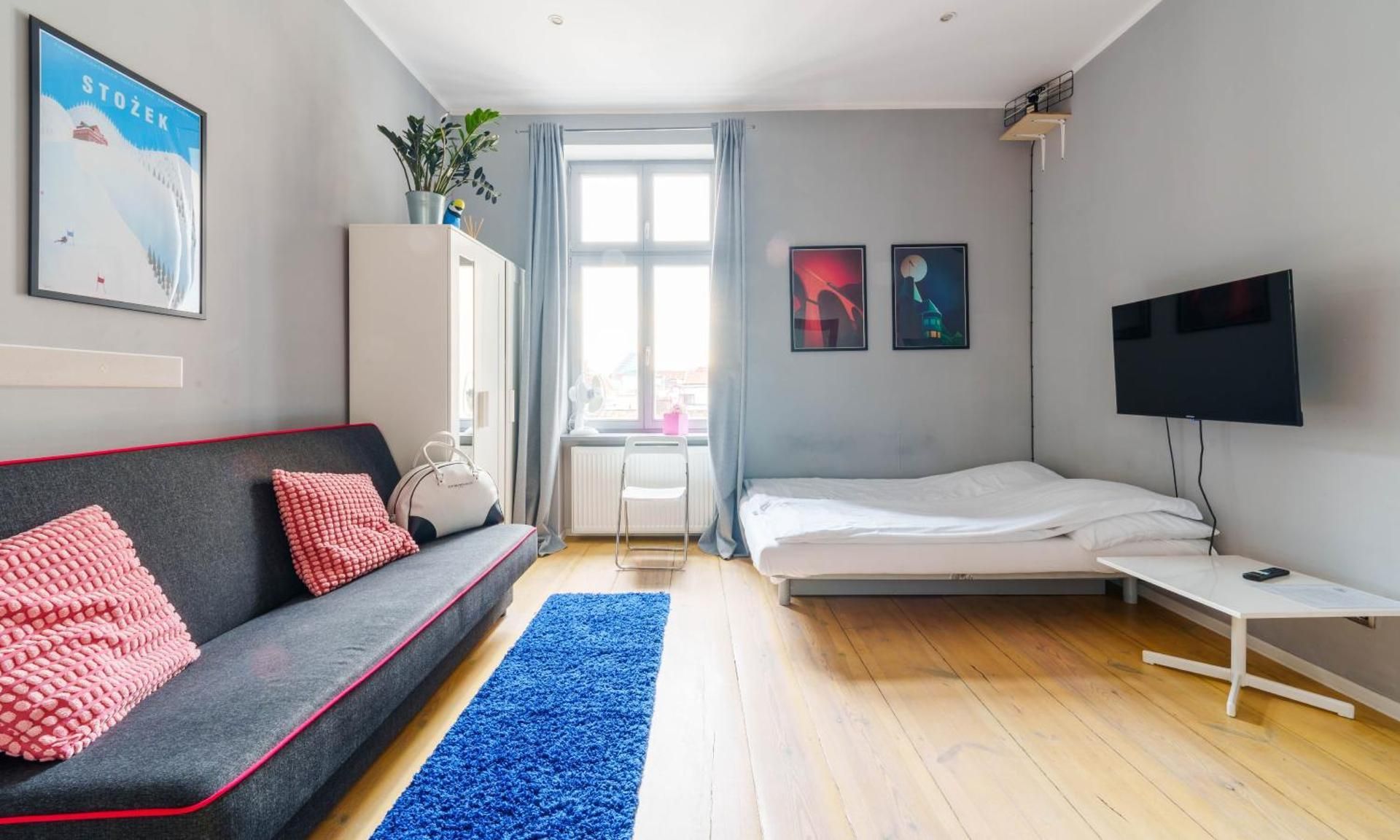 Studio Apartment