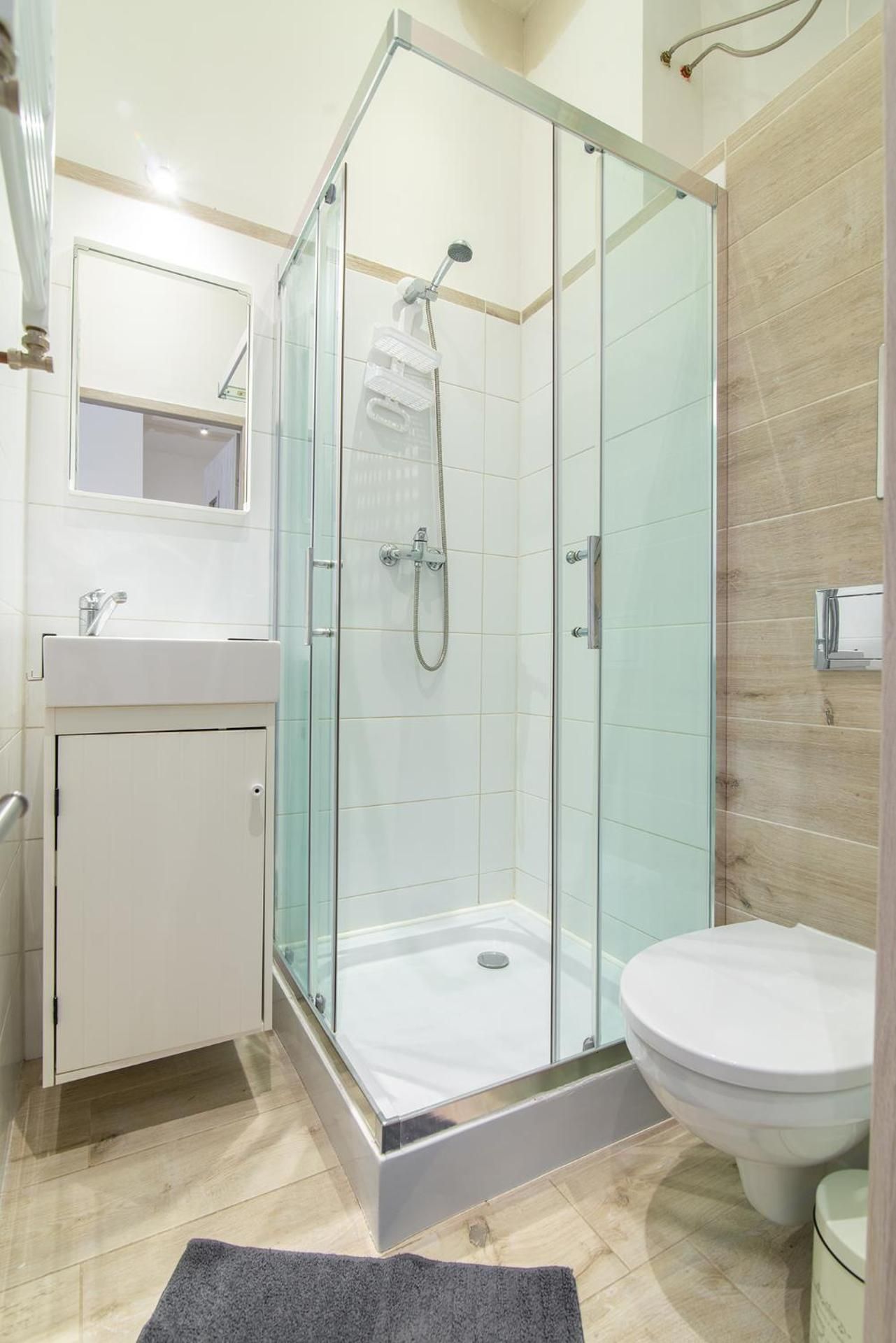 Twin Room with Bathroom