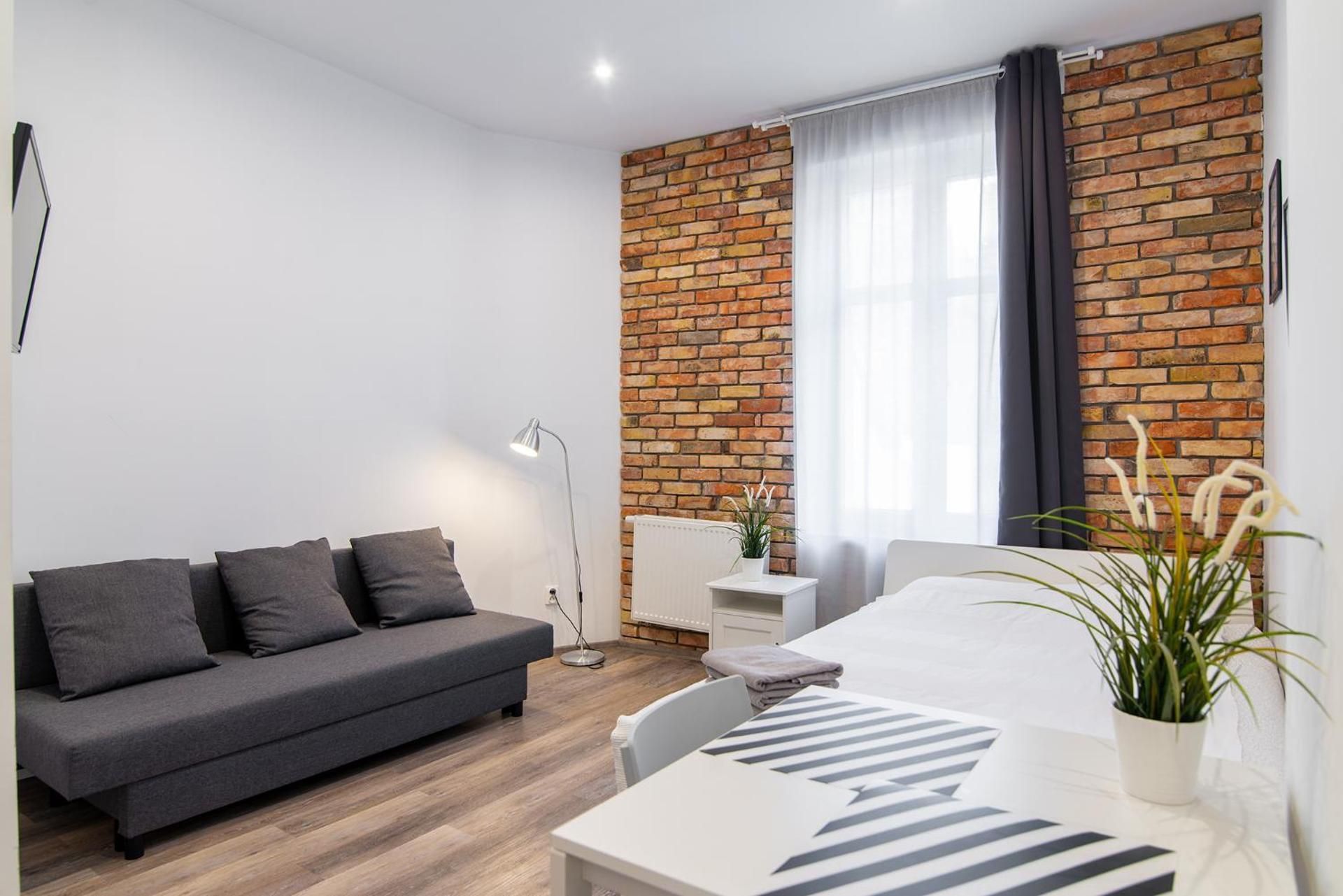 Quadruple Room with Private Bathroom