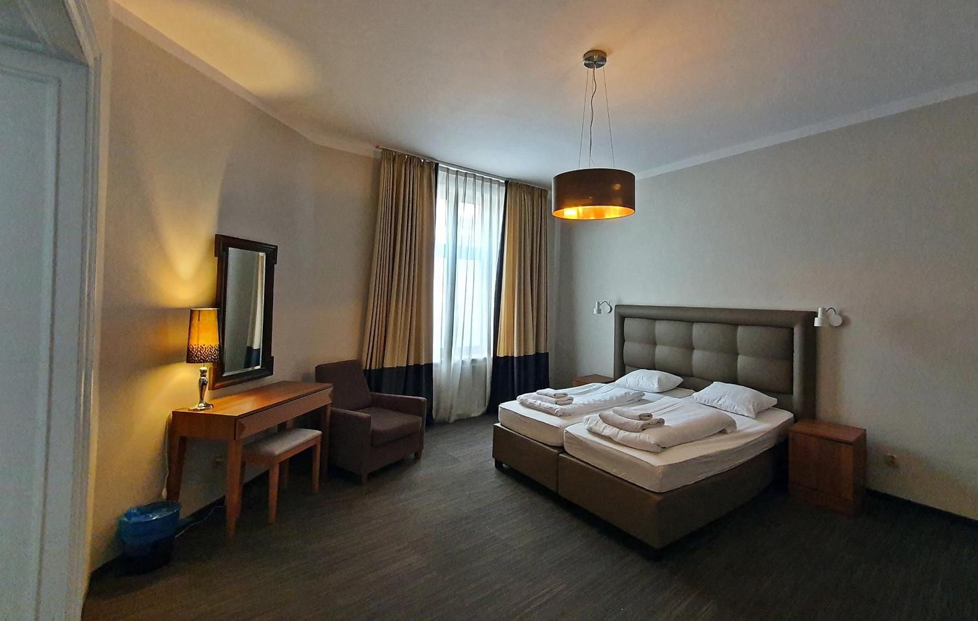 Deluxe Family Suite
