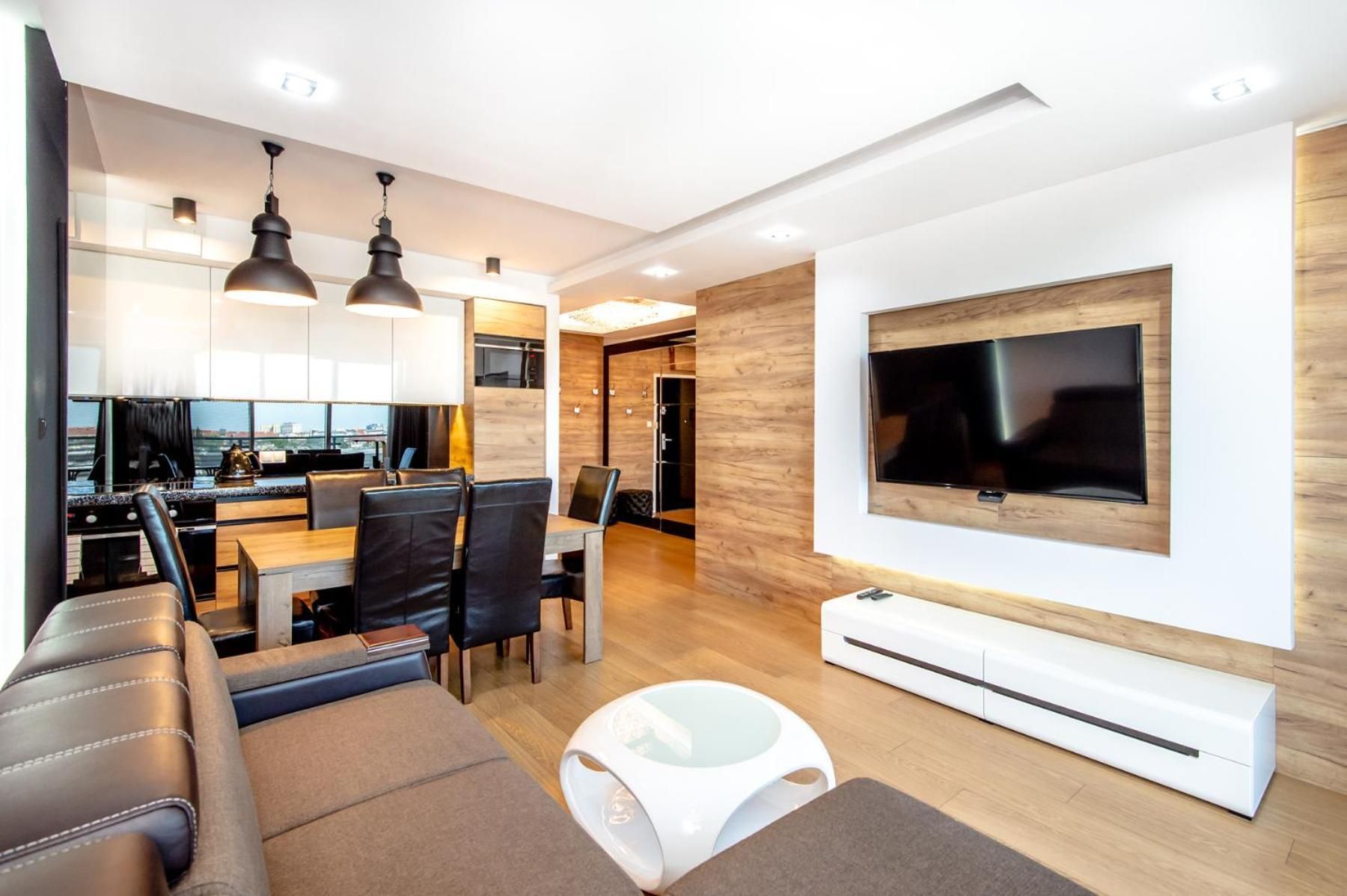 Apartment with Balcony
