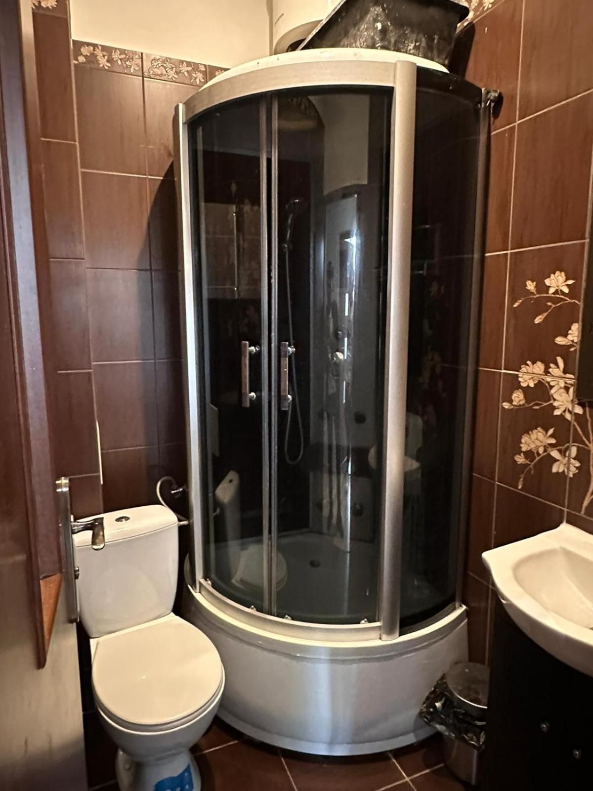 Standard Double Room with Shared Bathroom