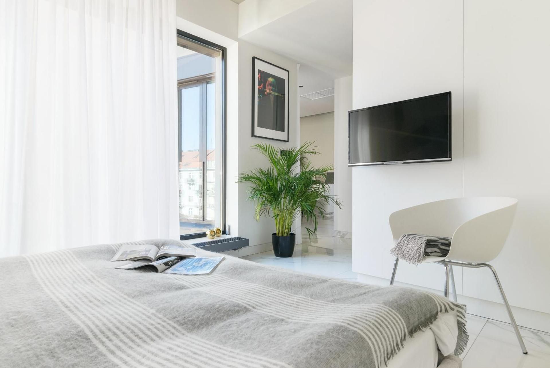 Deluxe Apartment 09