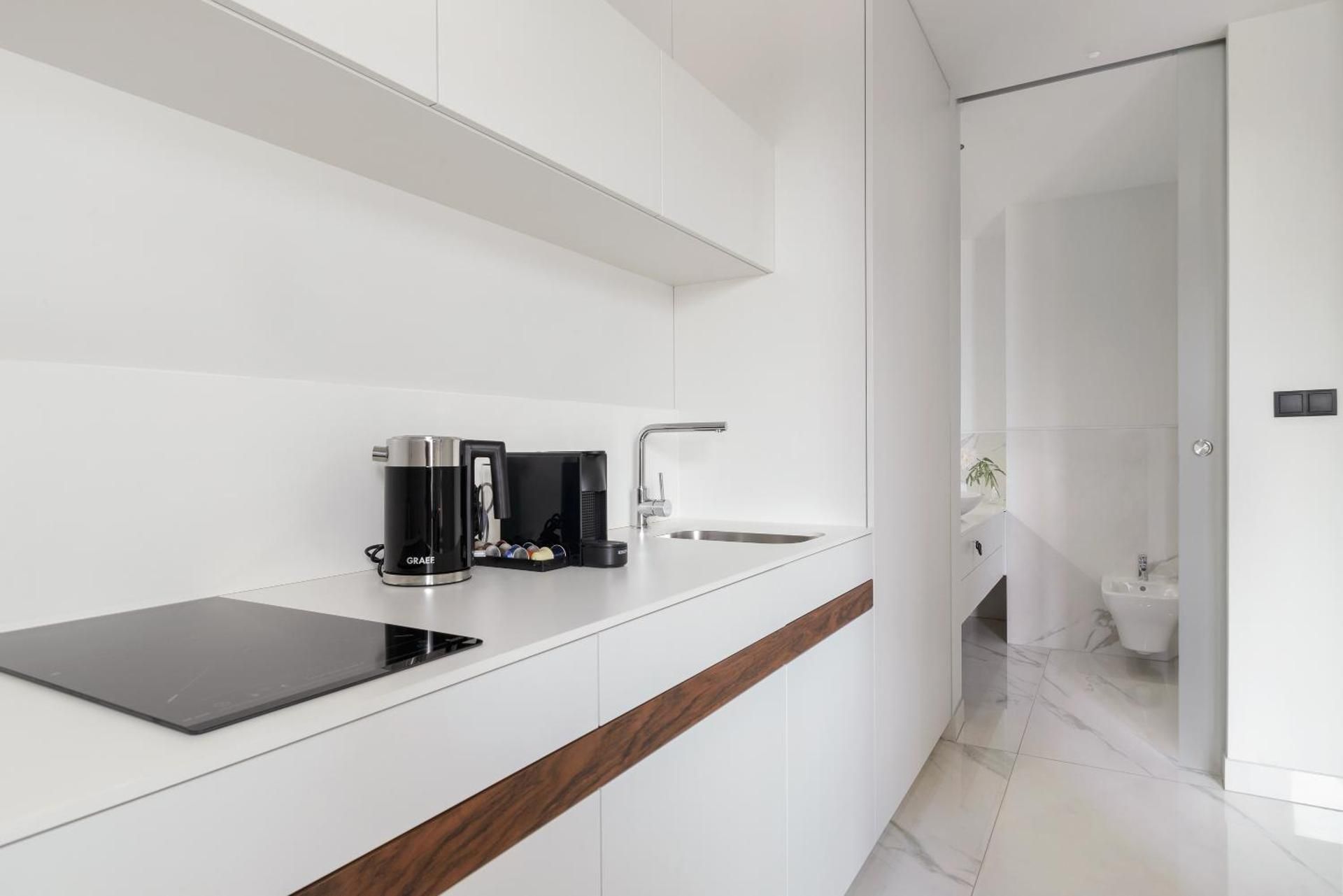 Deluxe Apartment 05