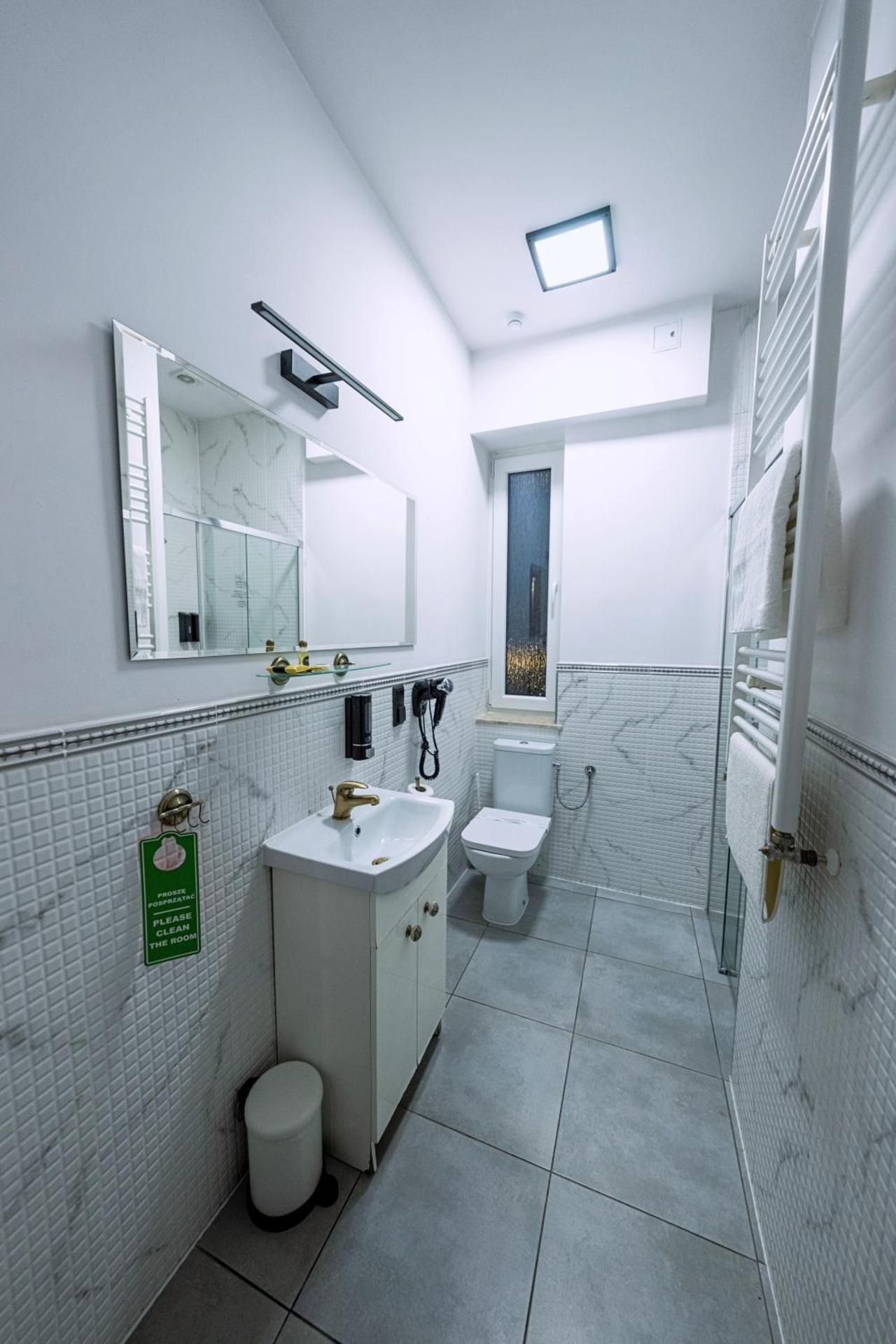 Single Room with Private External Bathroom