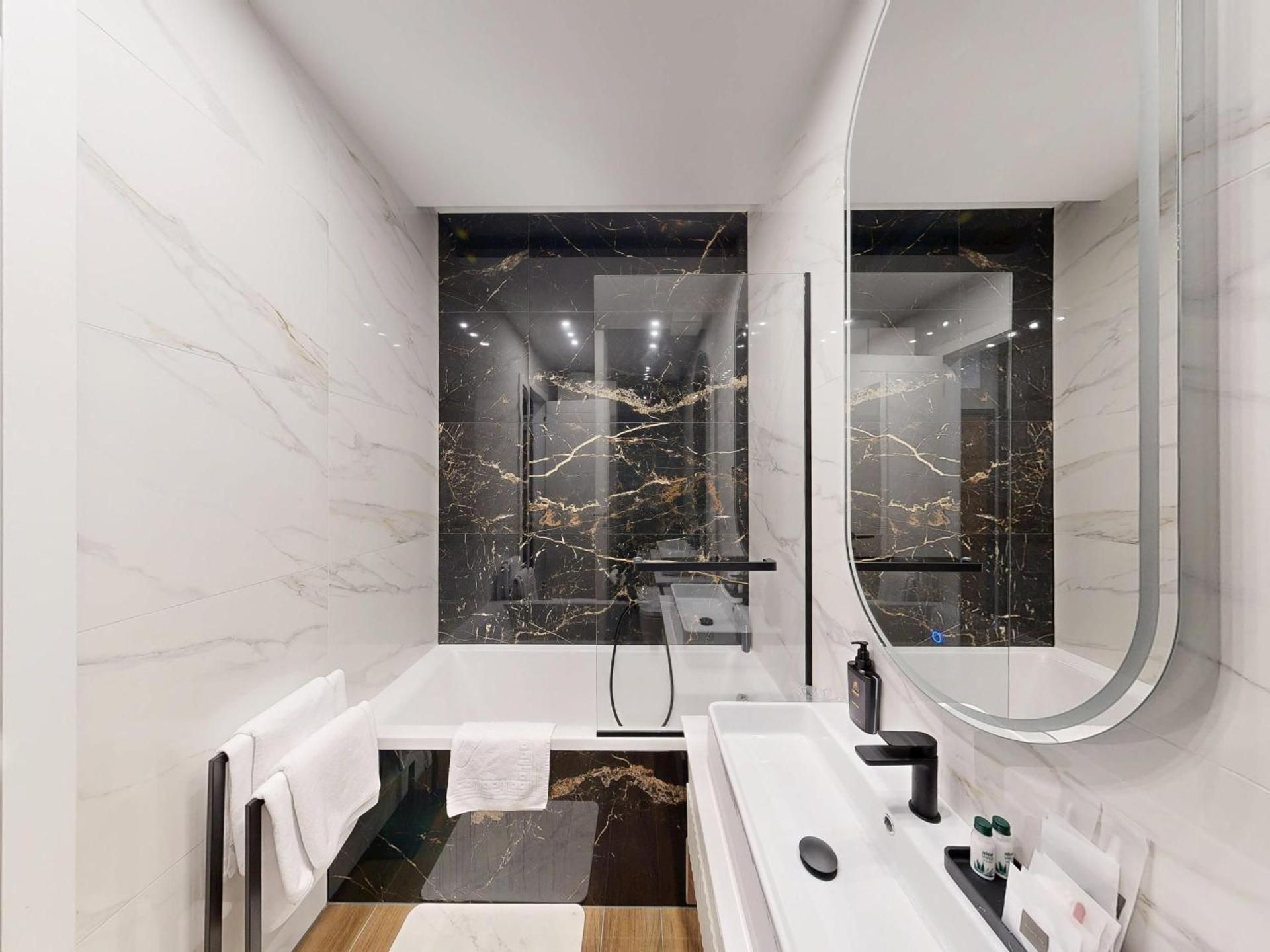 Deluxe One-Bedroom Apartment with City View
