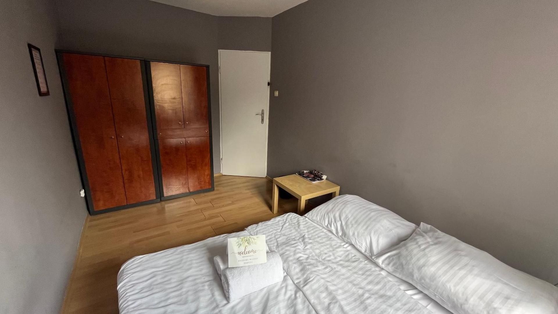 Standard Double Room with Shared Bathroom
