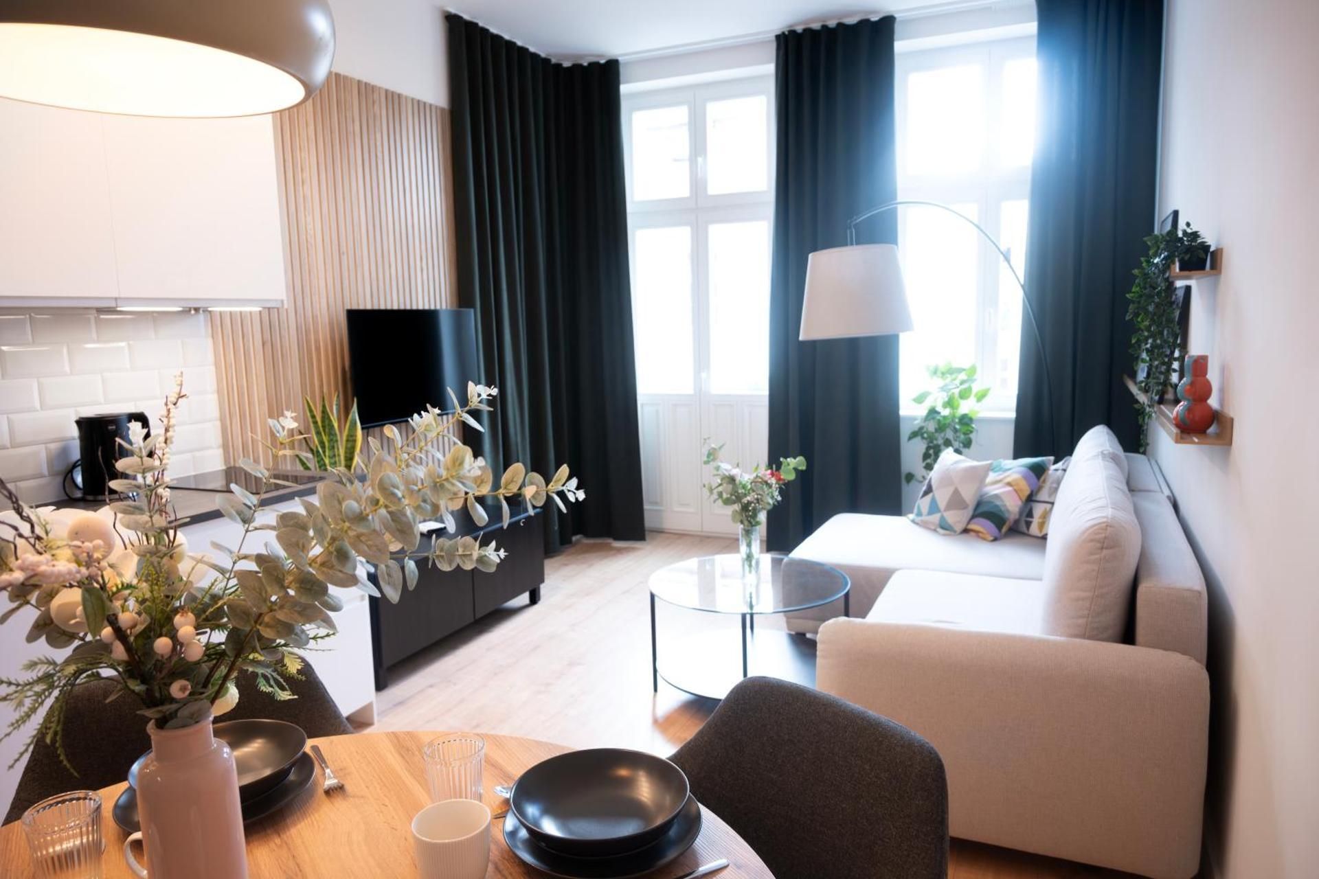 One-Bedroom Apartment with Balcony