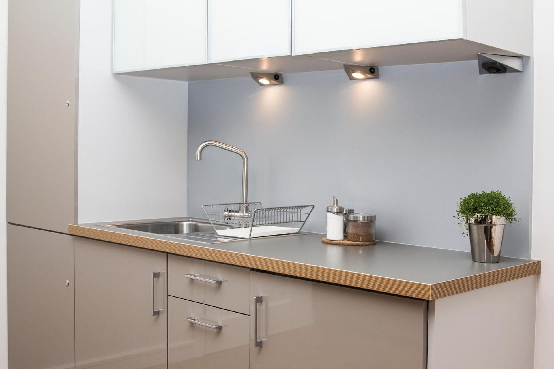 Superior One-Bedroom Apartment