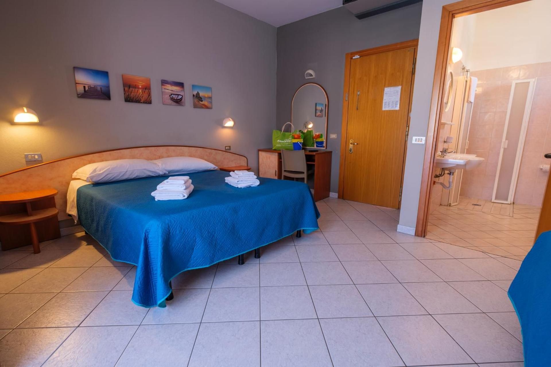 Double or Twin Room with Balcony - Disability Access