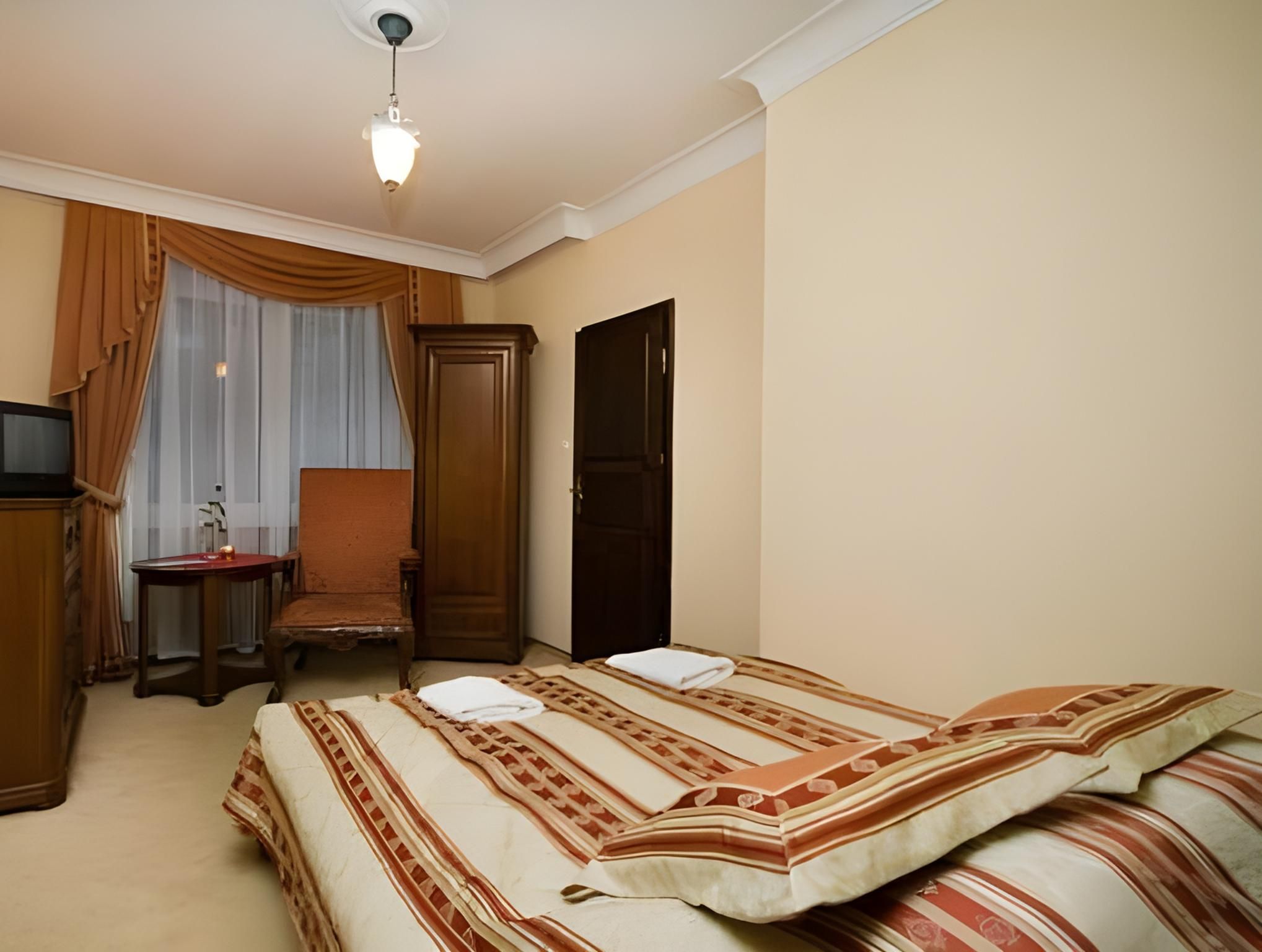 Deluxe Single Room