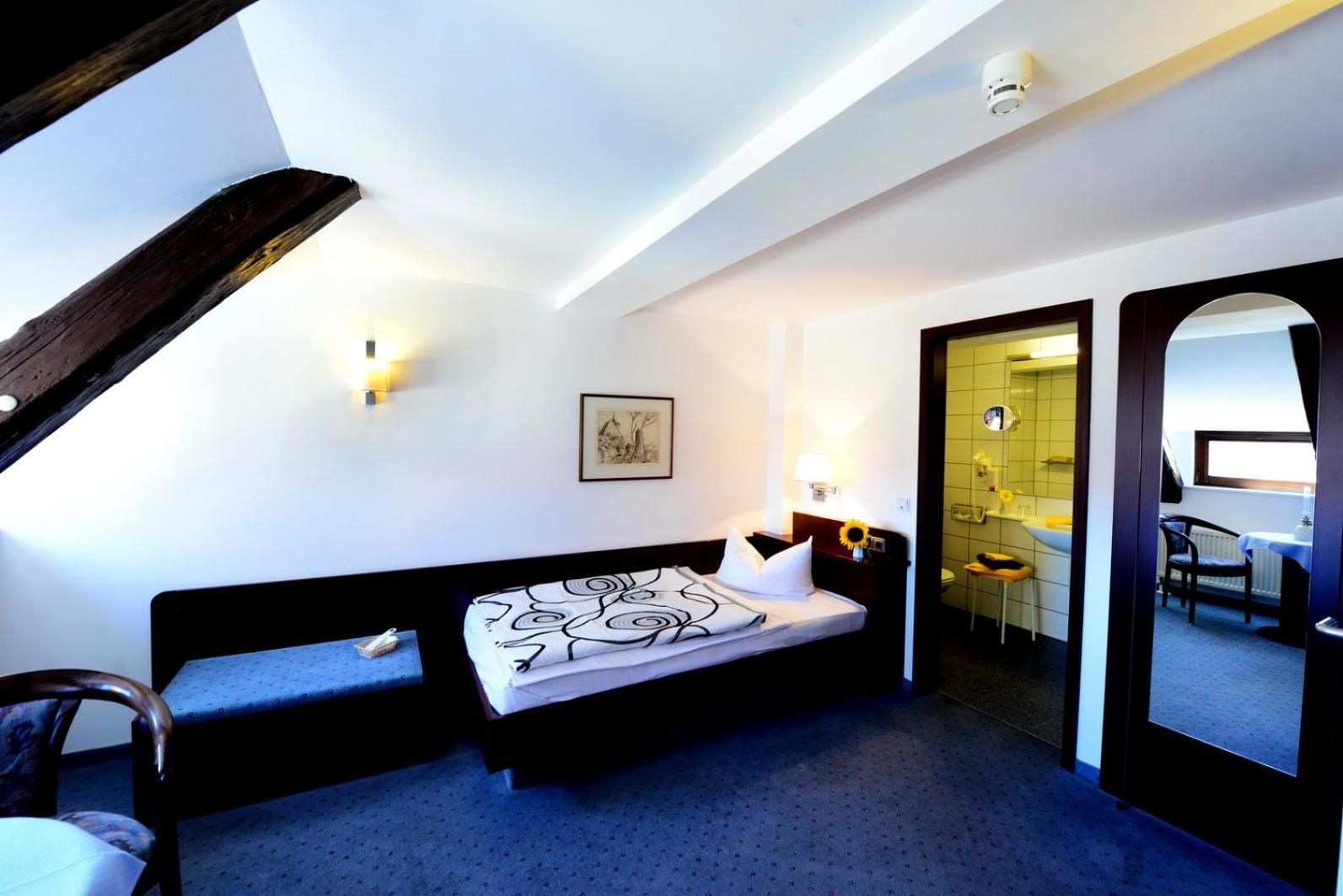 Single - Room