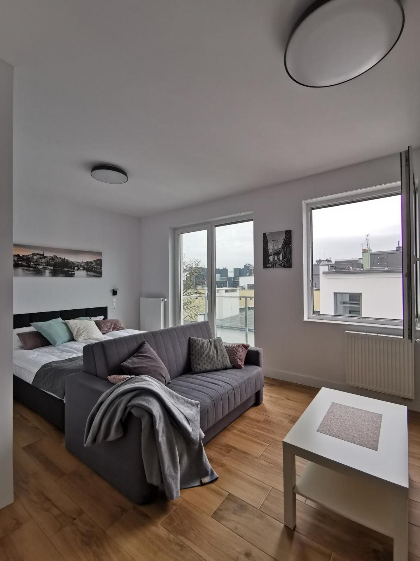 Studio Apartment