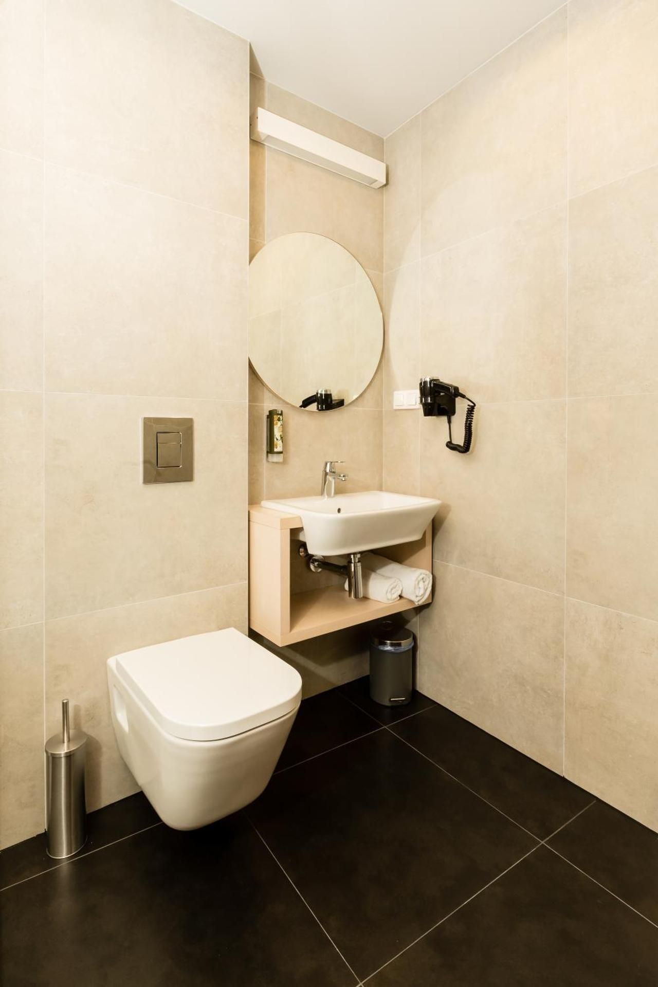 Deluxe Single Room