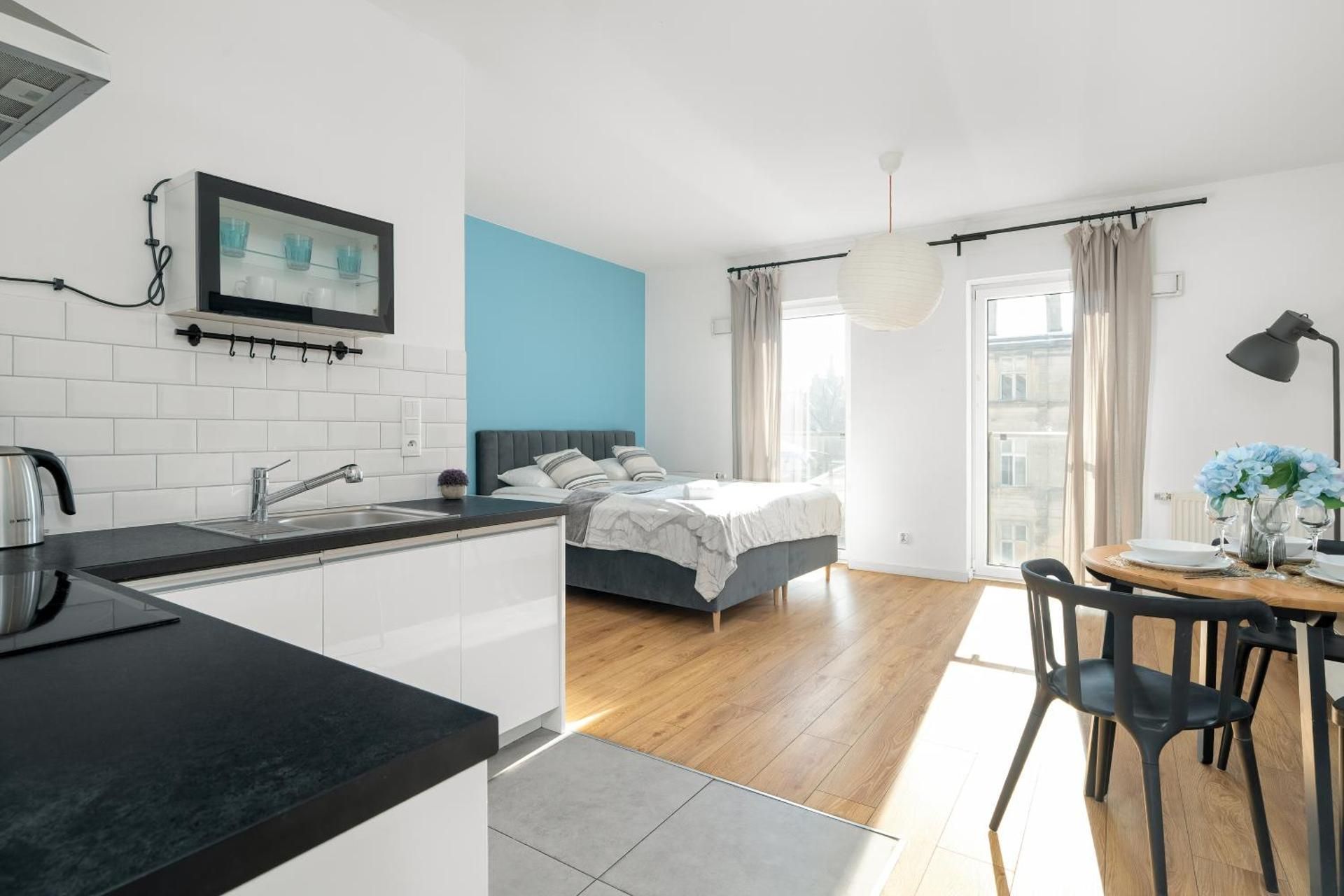 Apartment with Balcony