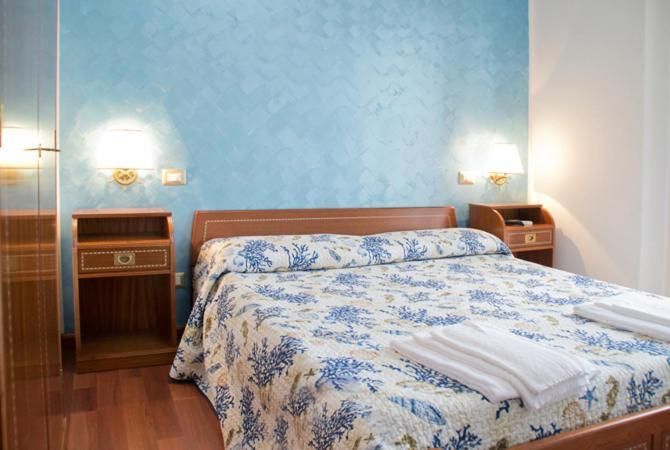Double or Twin Room with Private Bathroom