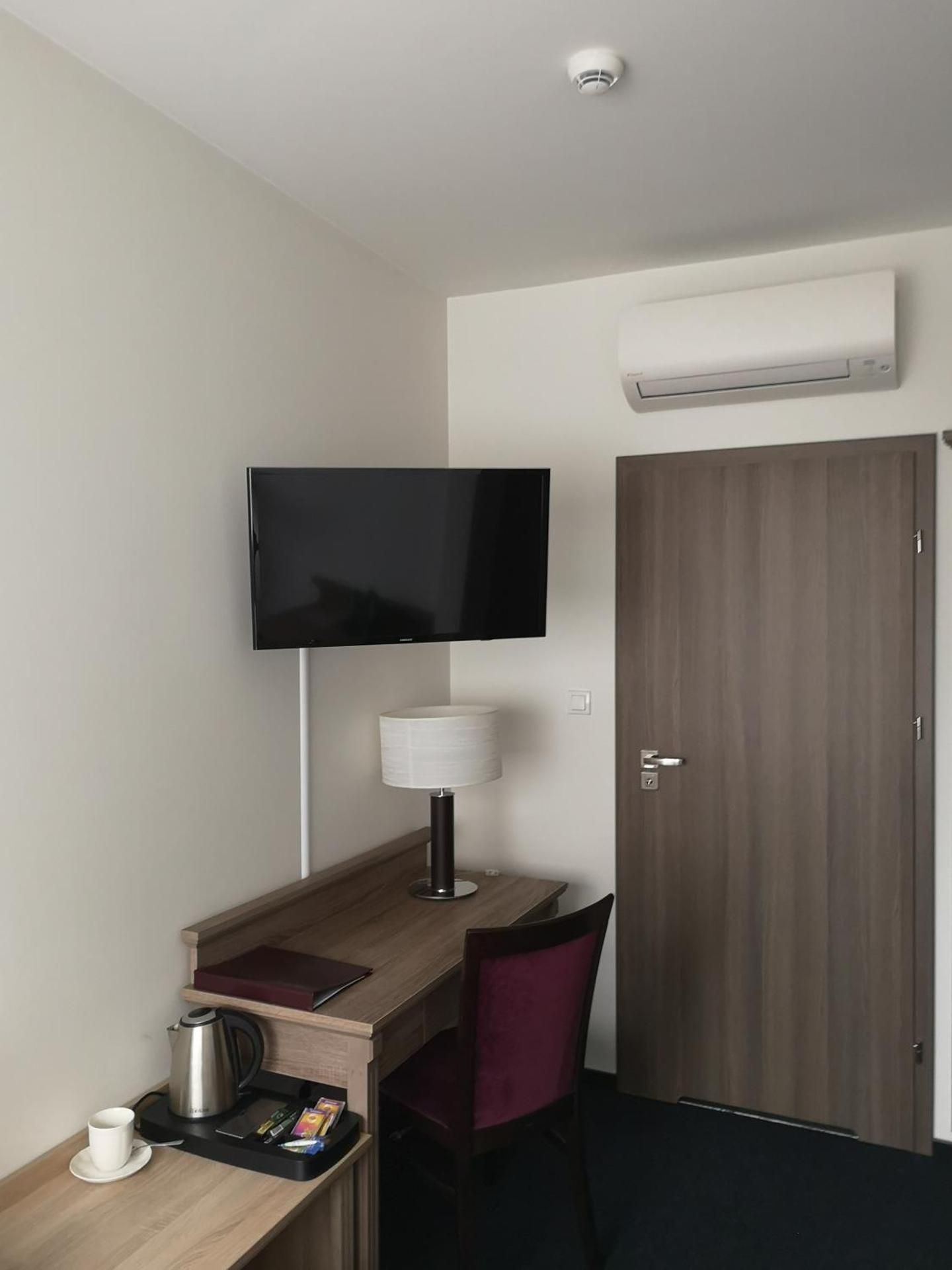 Deluxe Single Room