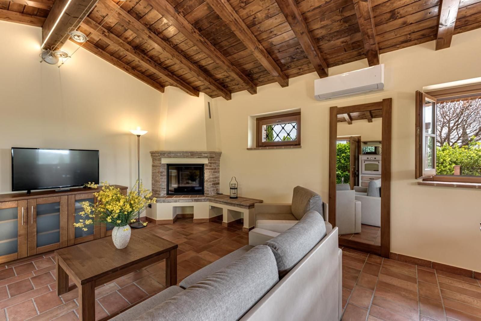 Deluxe Villa With Private Jacuzzi