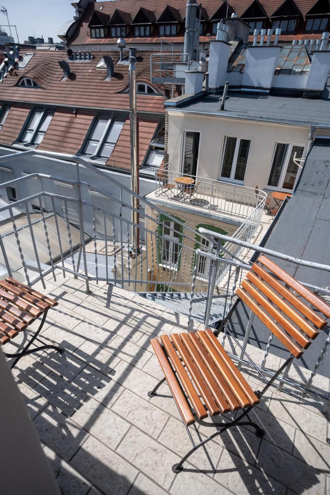 One-Bedroom Apartment with Terrace