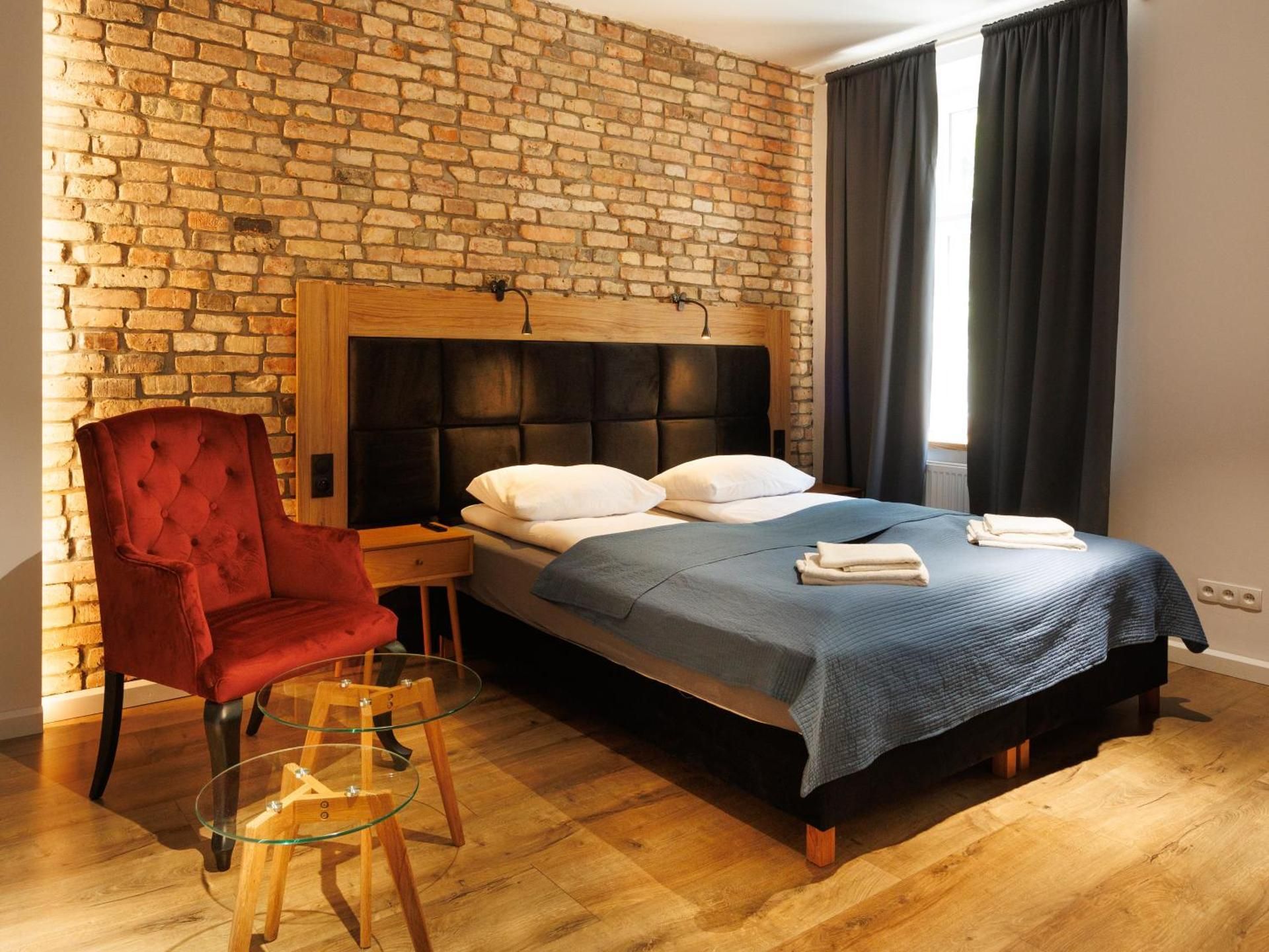 Large Double or Twin Room