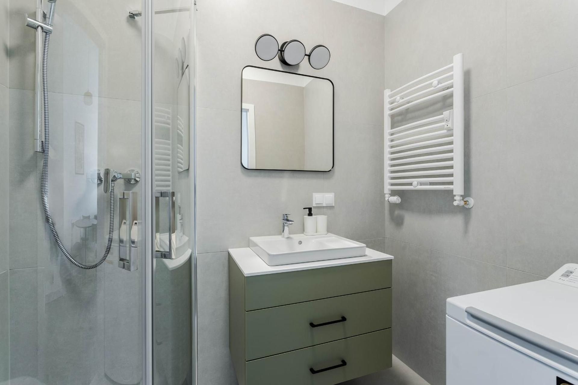 Studio Apartment