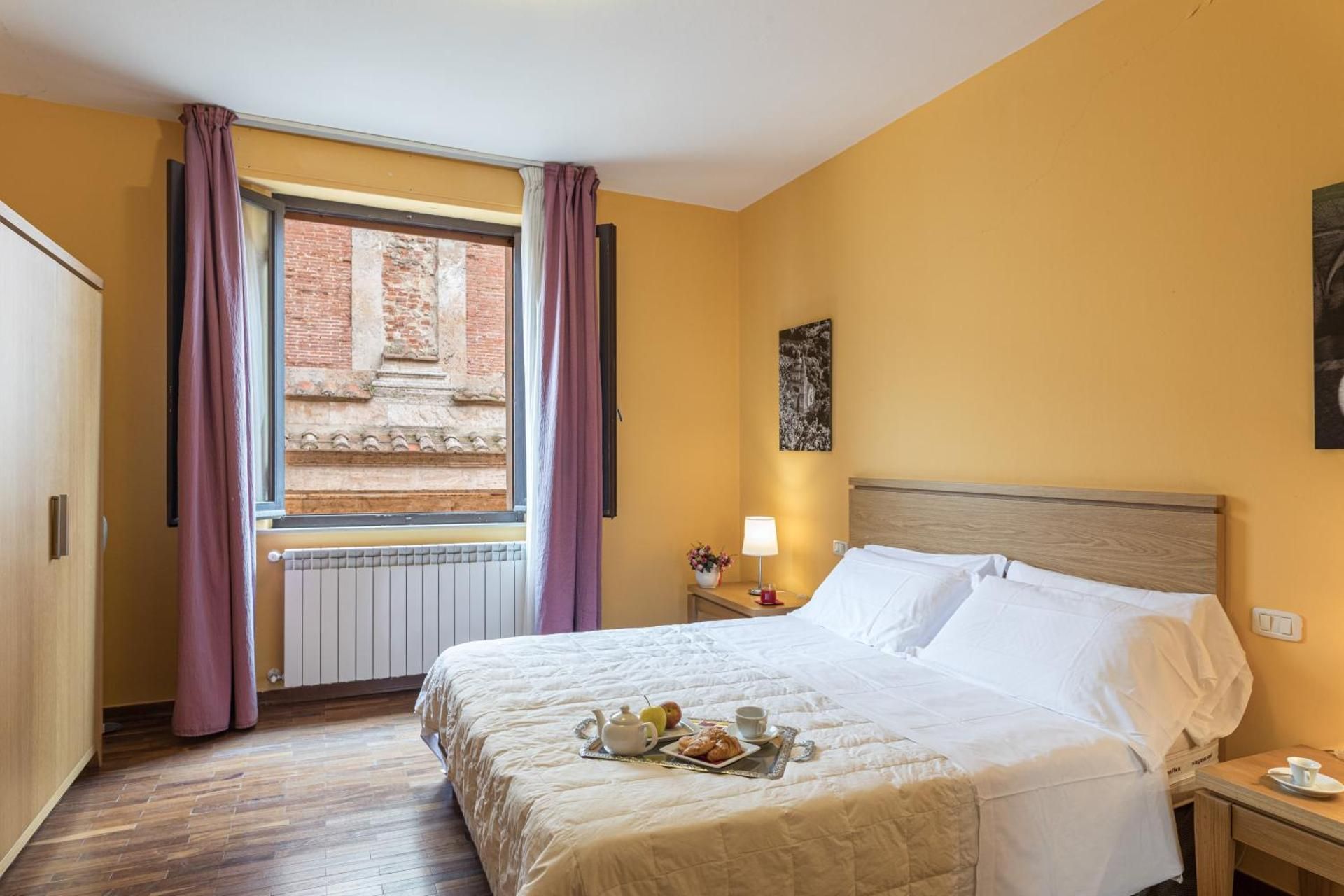 Two-Bedroom Deluxe Apartment with Balcony