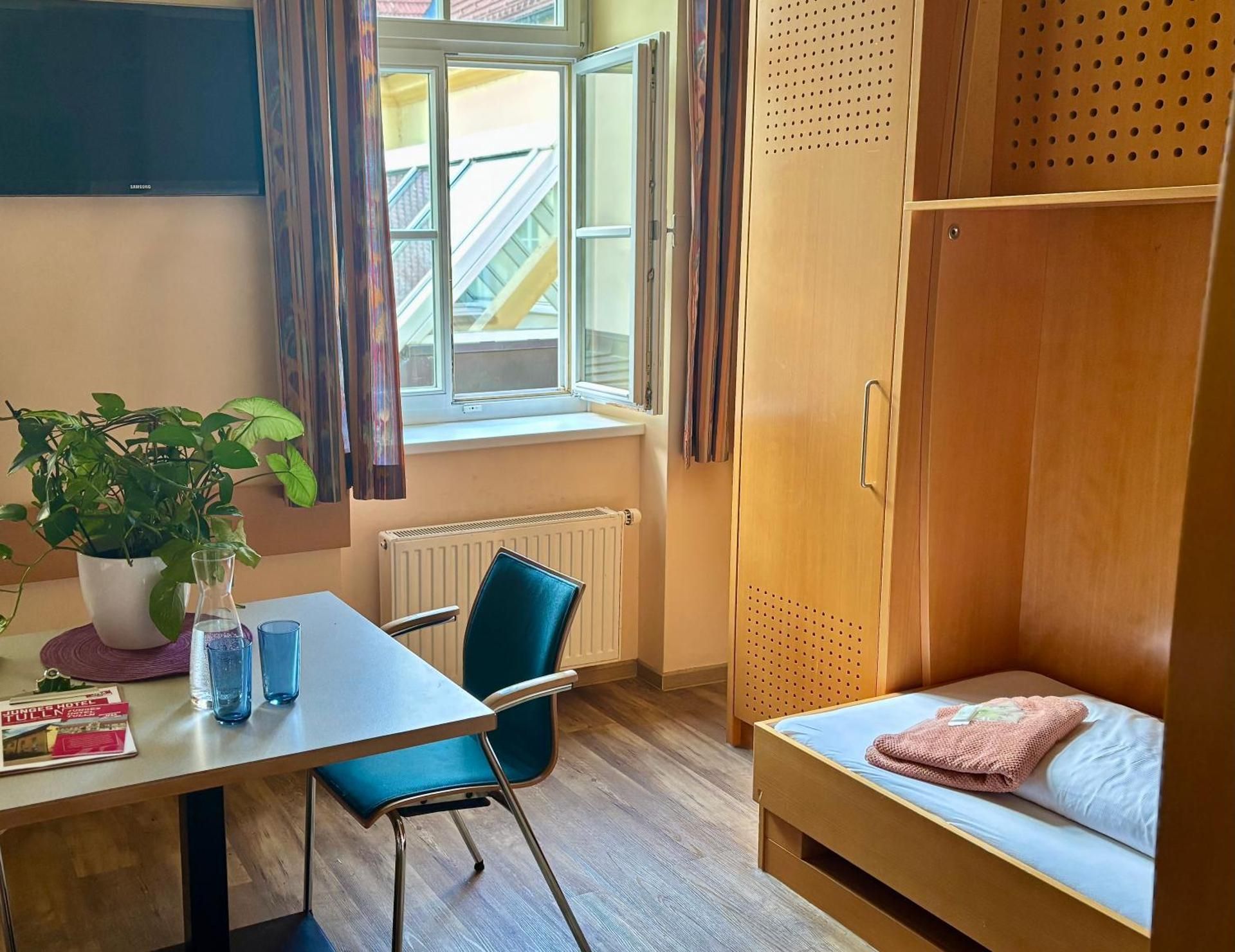 Basic Triple Room