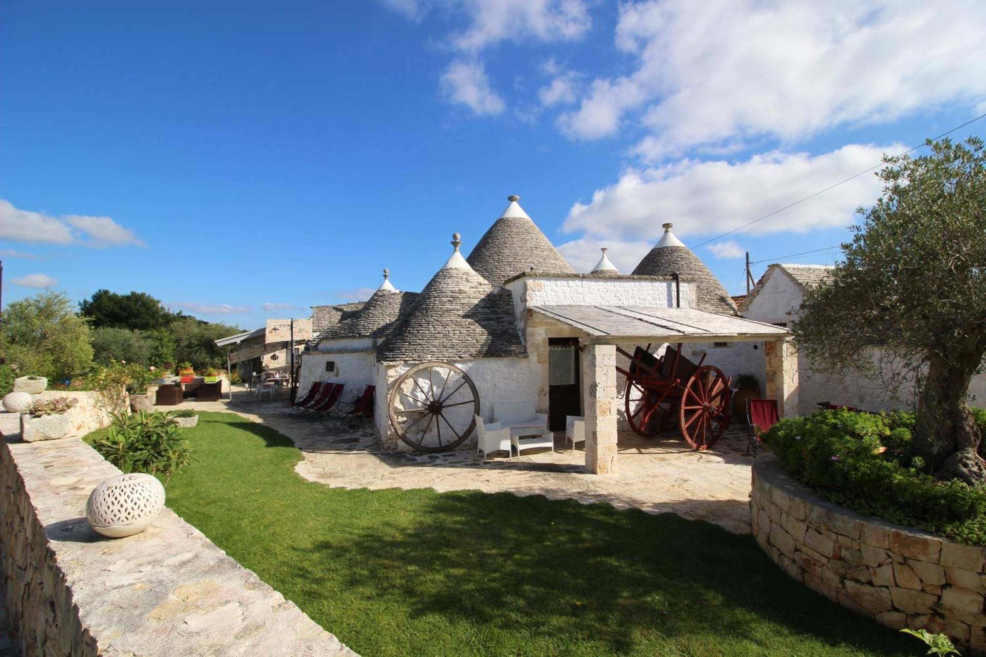 Trullo (3 Adults)