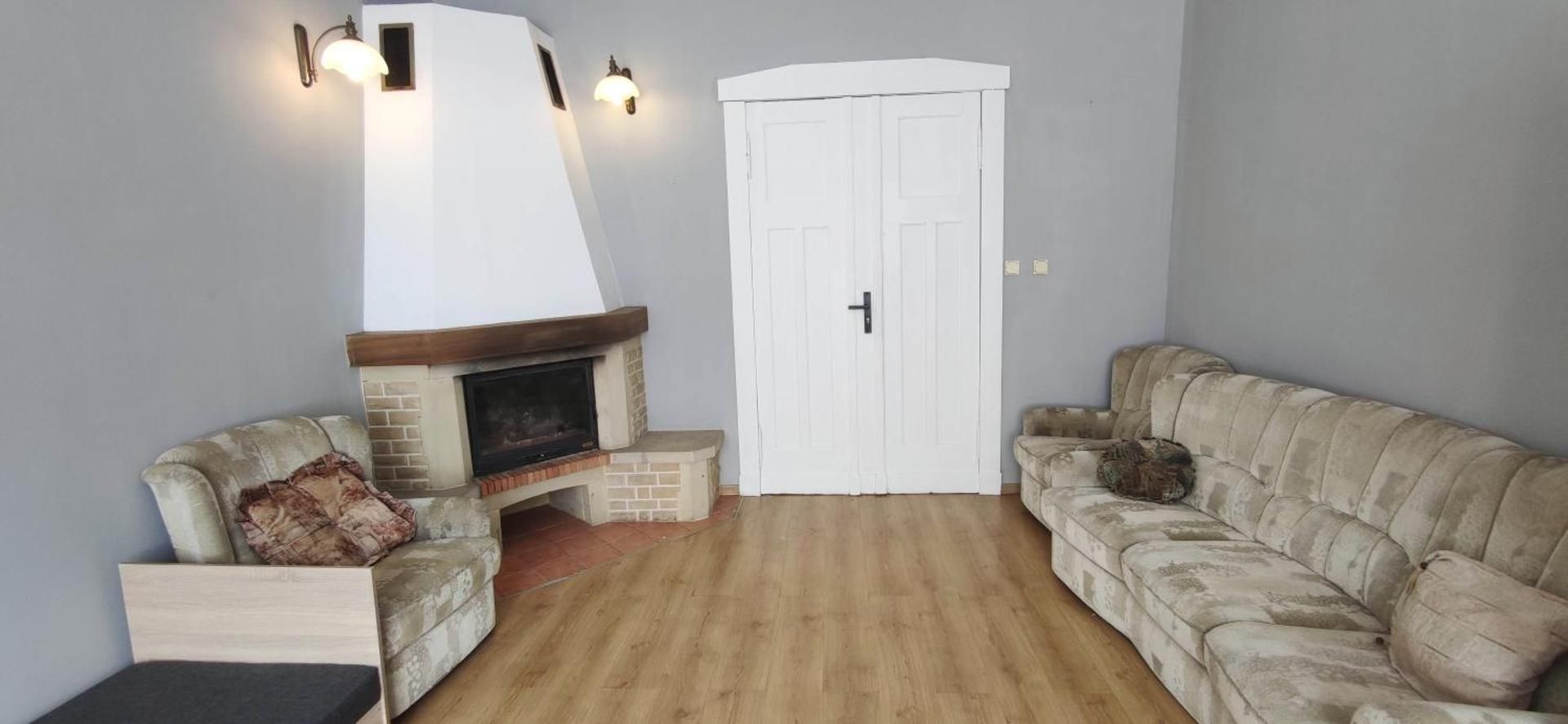 Quadruple Room with Shared Bathroom