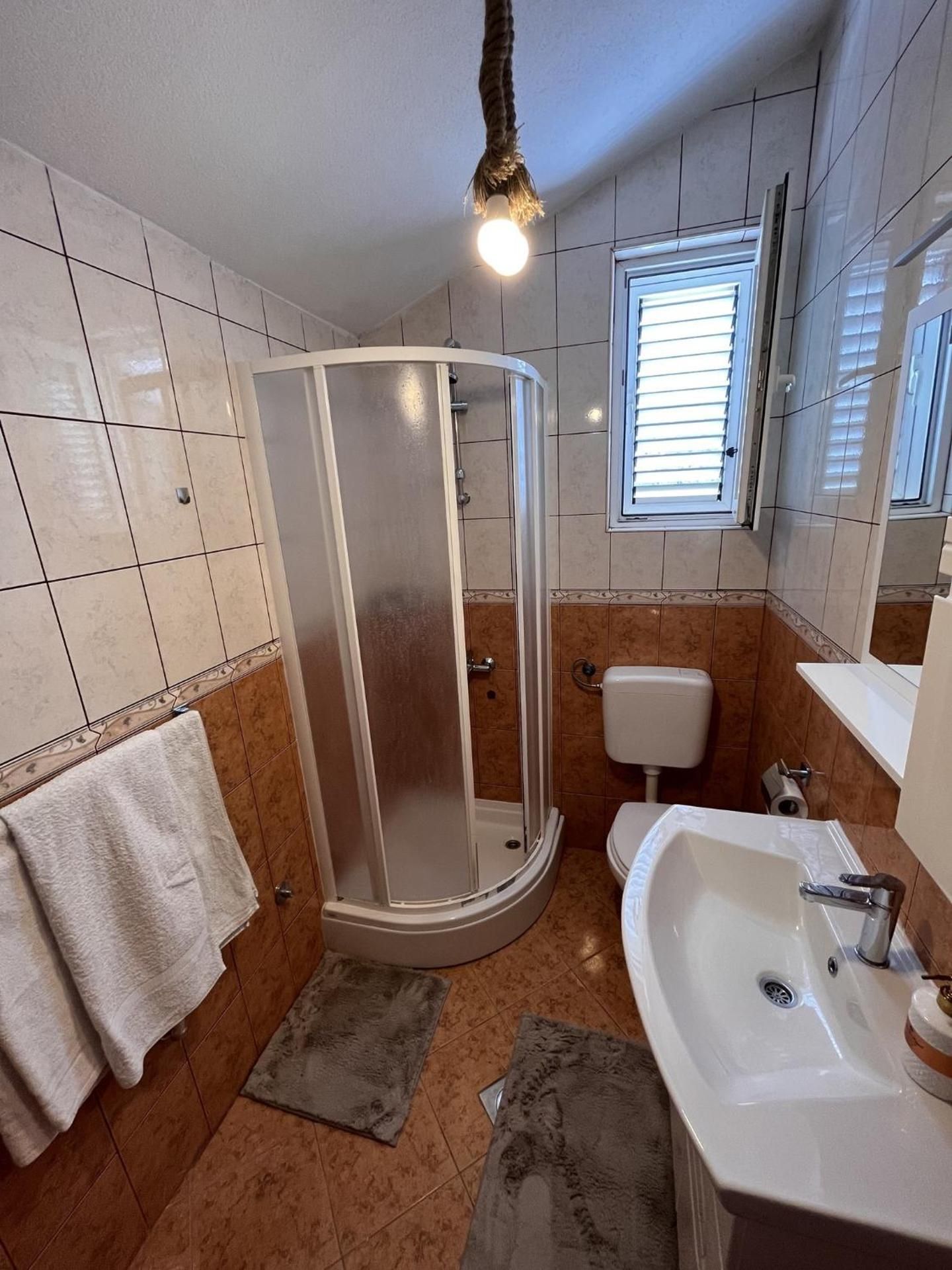 Studio Apartment with Terrace and Sea View