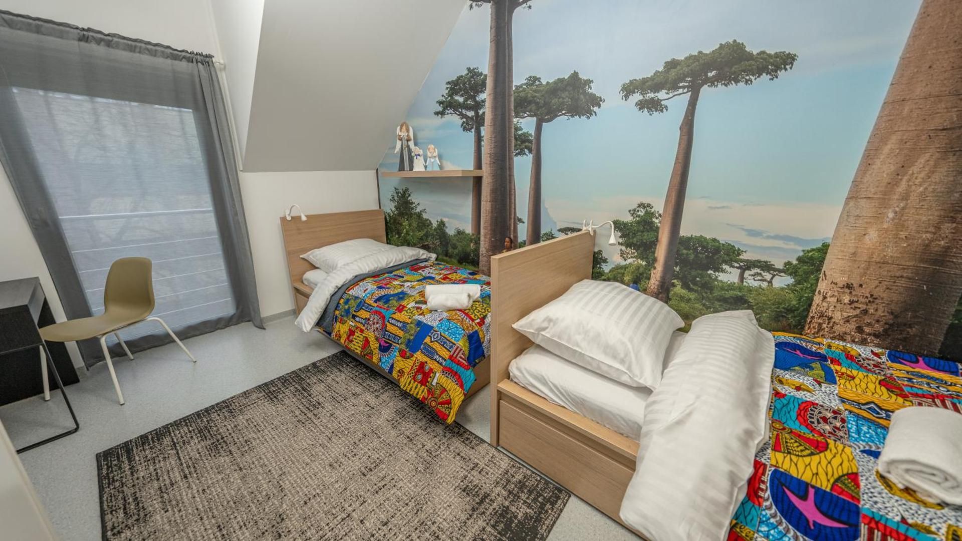Standard Twin Room