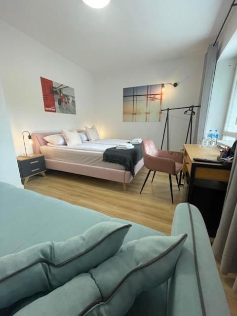 Standard Double Room with Shared Bathroom