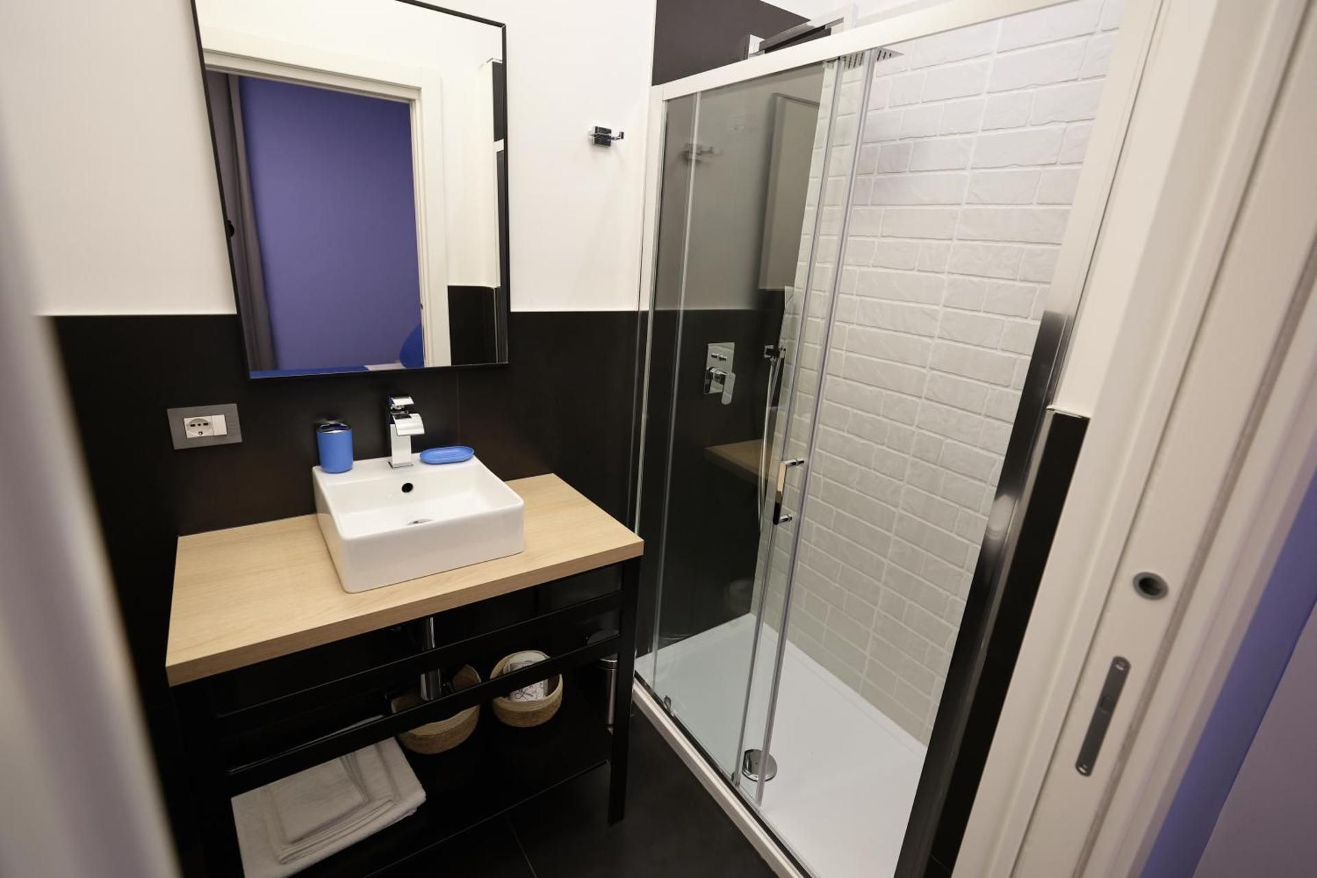 Sorelle Misceo Double Room with Balcony 3