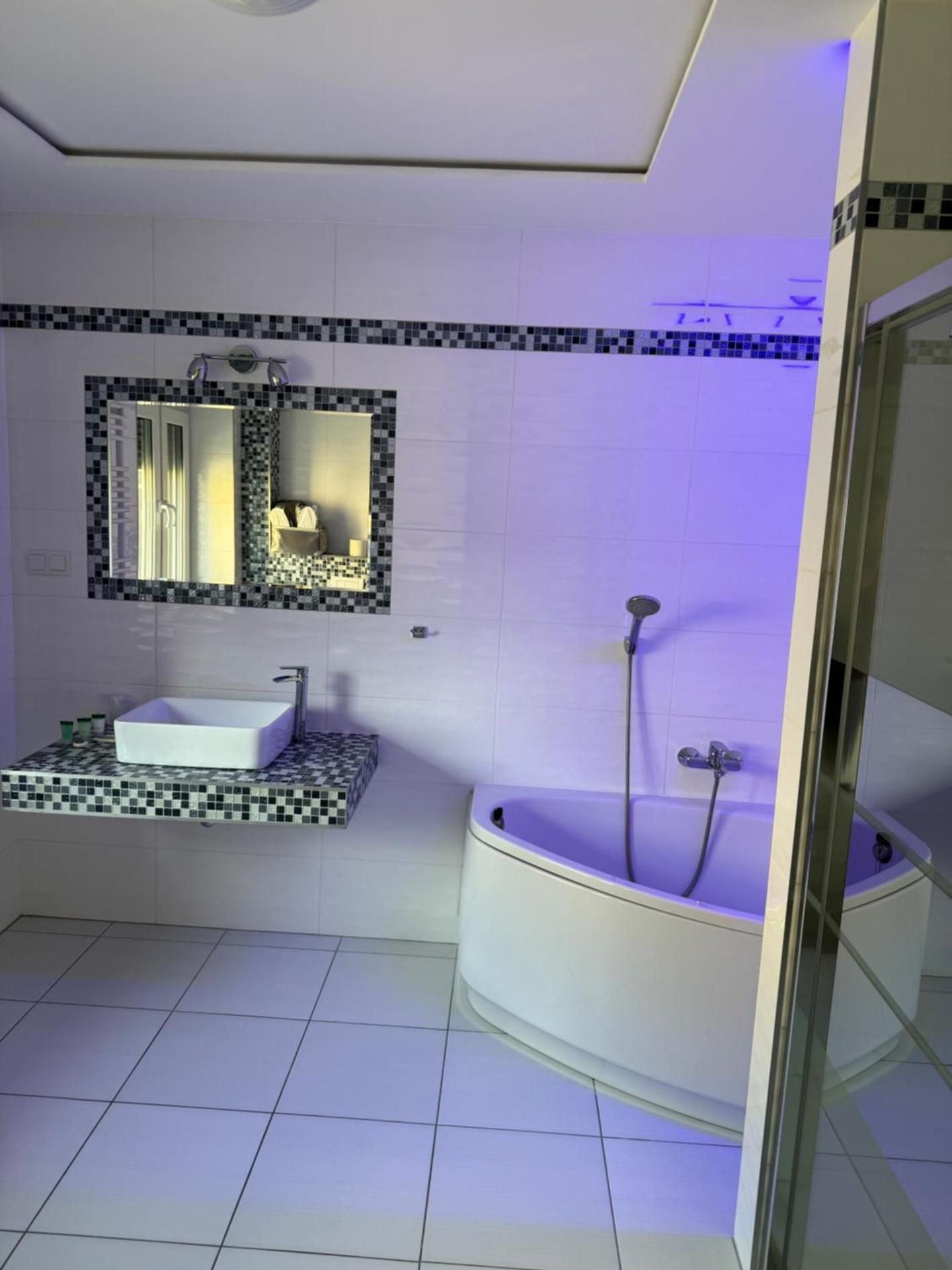 Deluxe Double Room with Bath