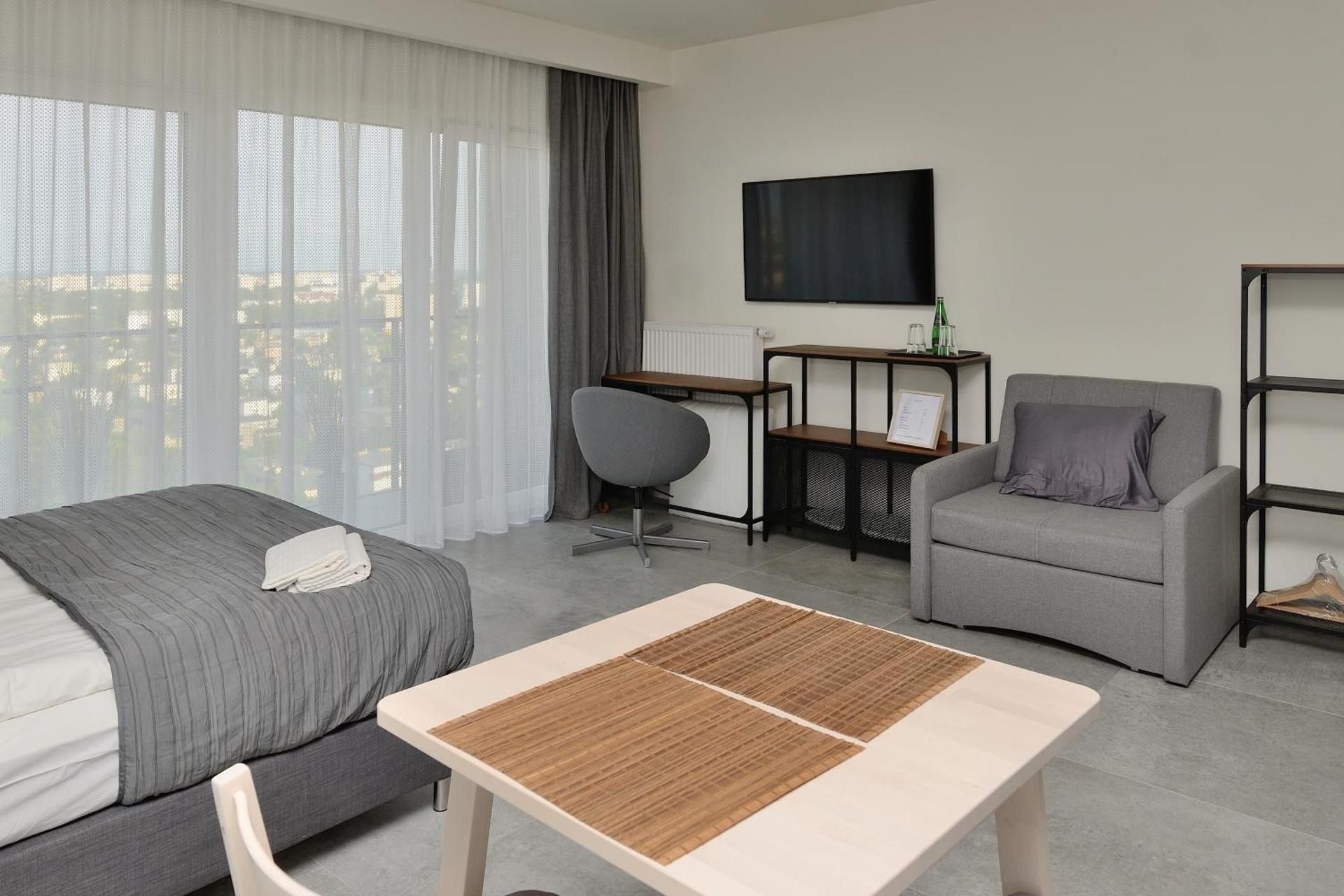 Studio Apartment with Terrace