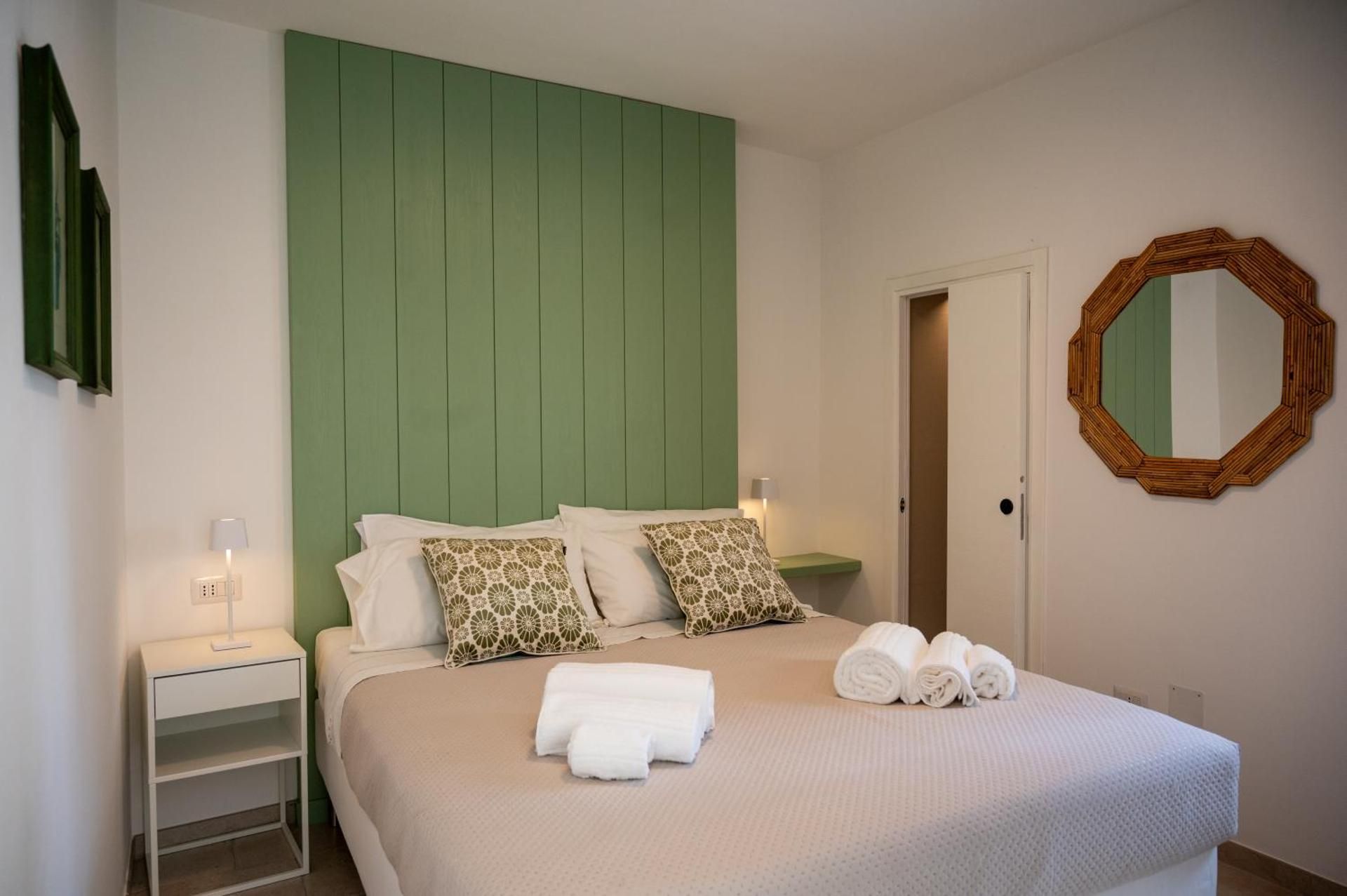 King Room with Garden View