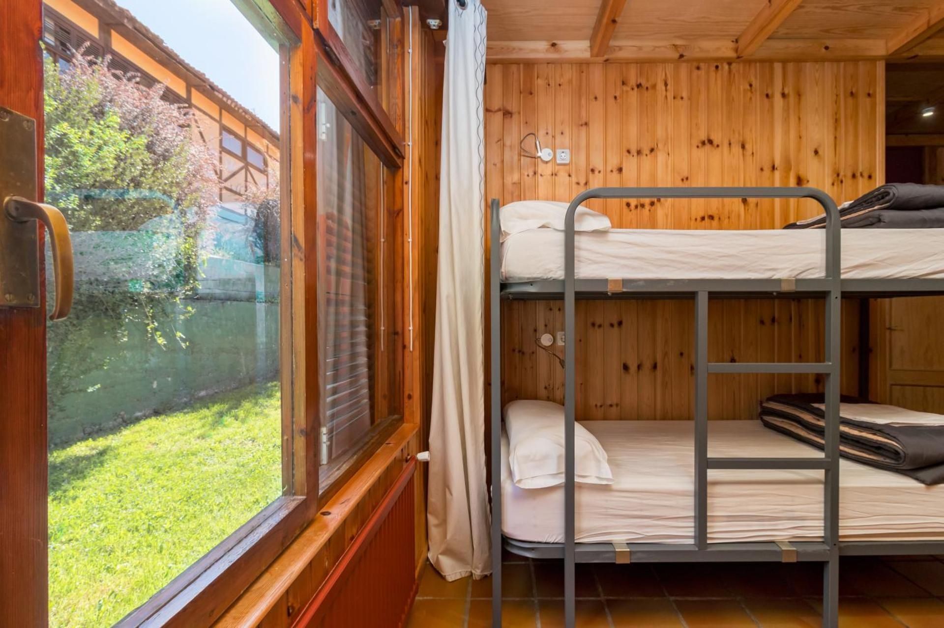 Bed in 4-Bed Dormitory Room