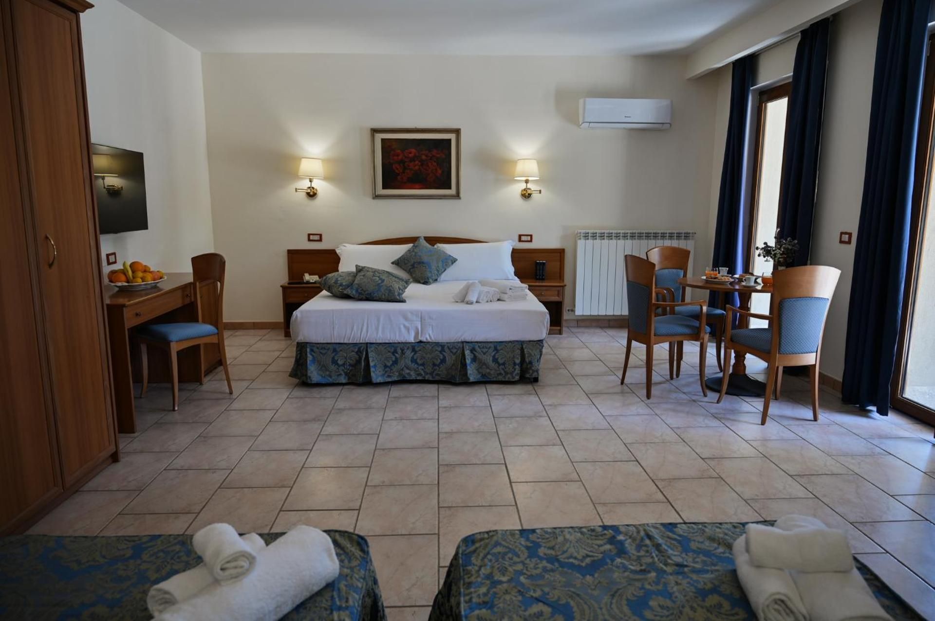 Triple Room with View