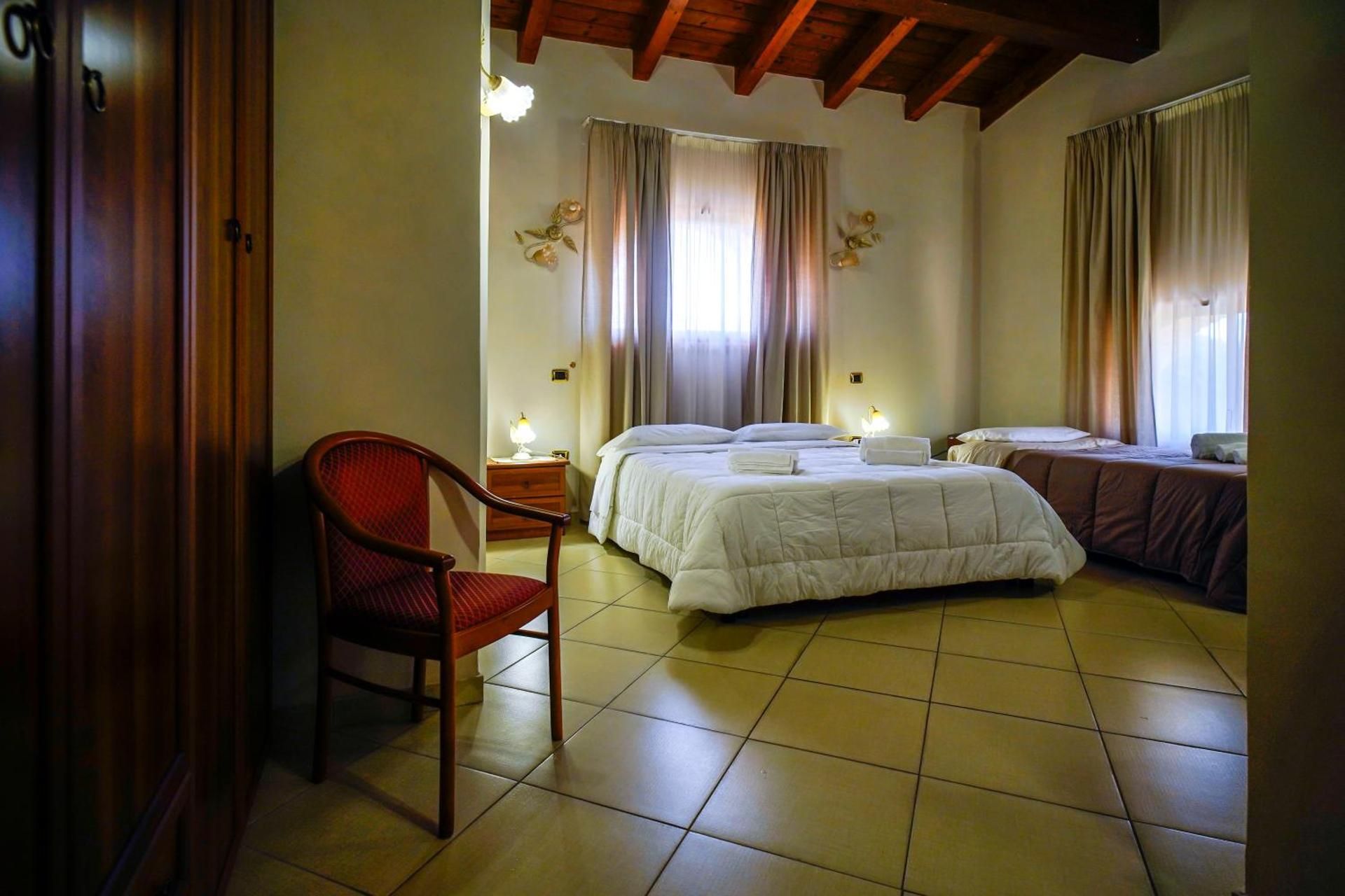Deluxe Triple Room