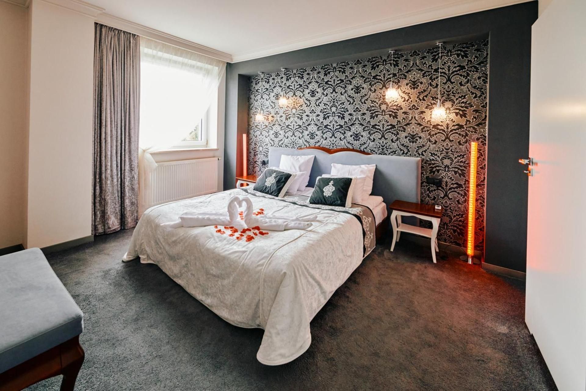 One-Room Suite