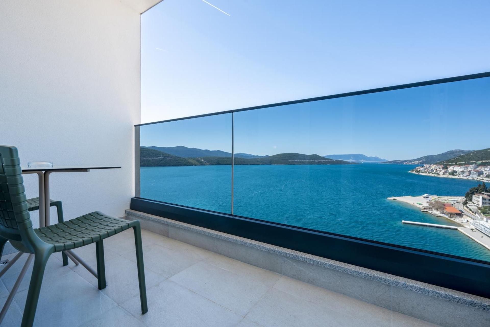 Double or Twin Room with Balcony and Sea View