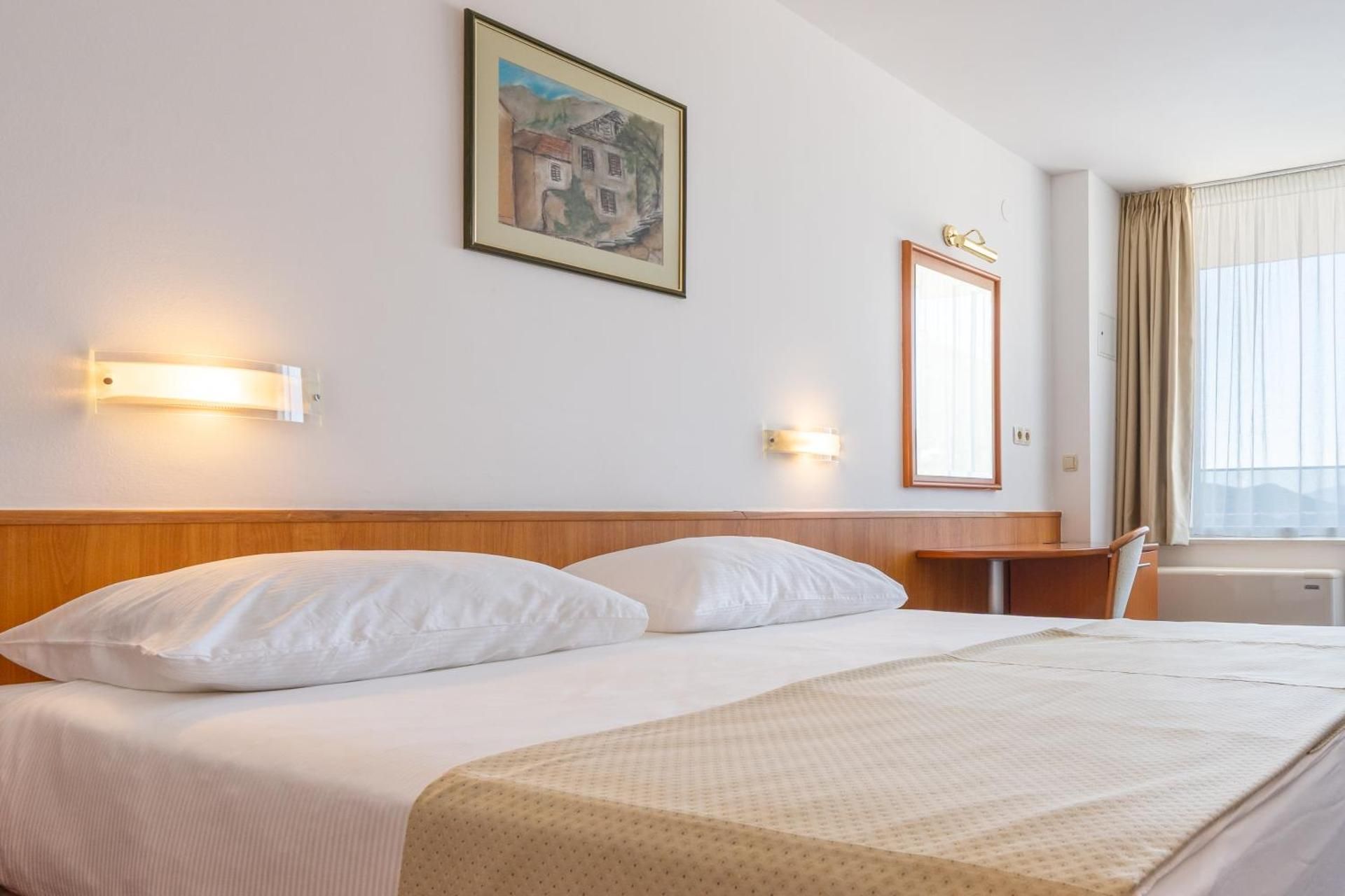 Double or Twin Room with City View