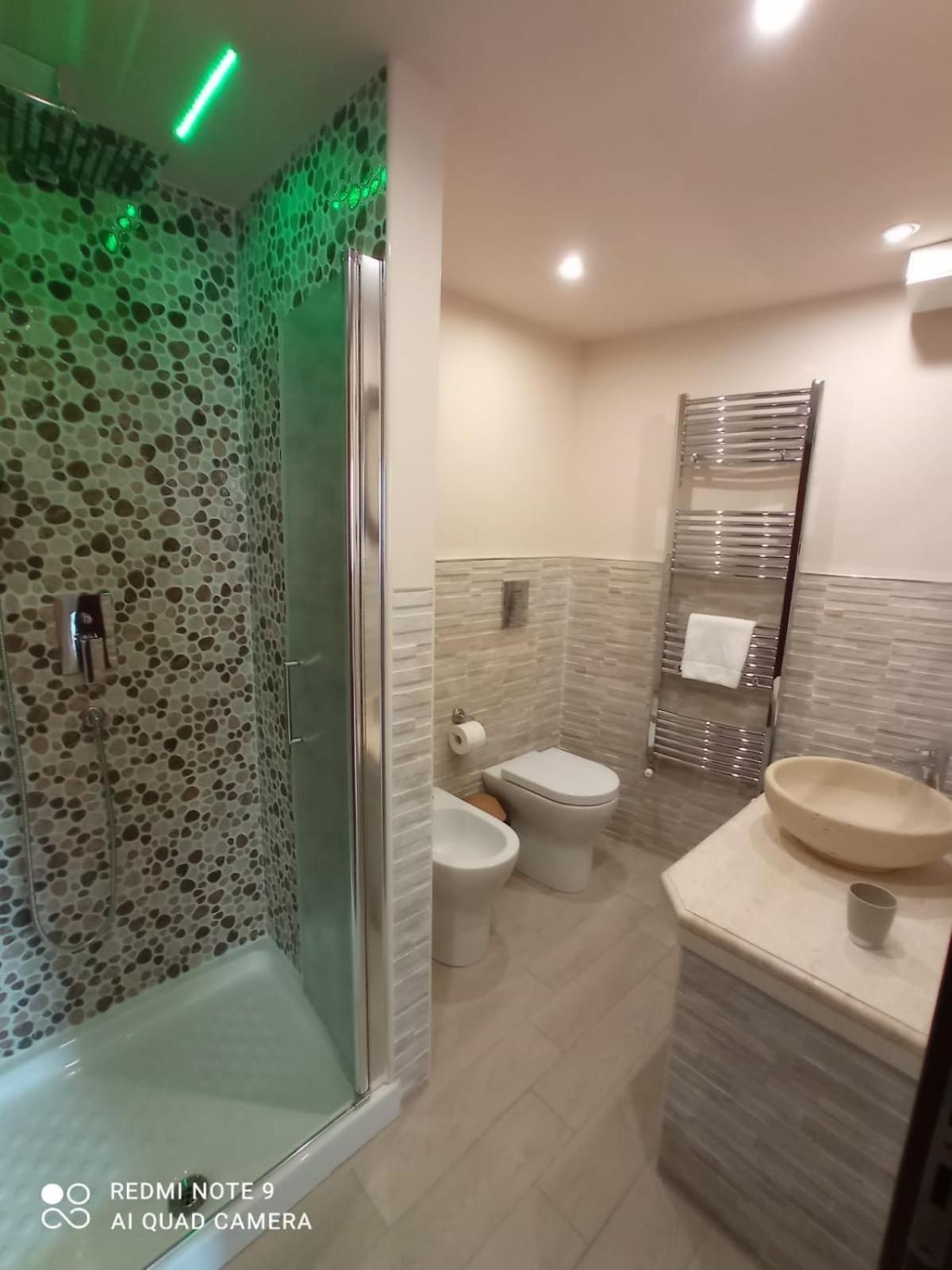 Deluxe Double Room (2 Adults + 1 Child)