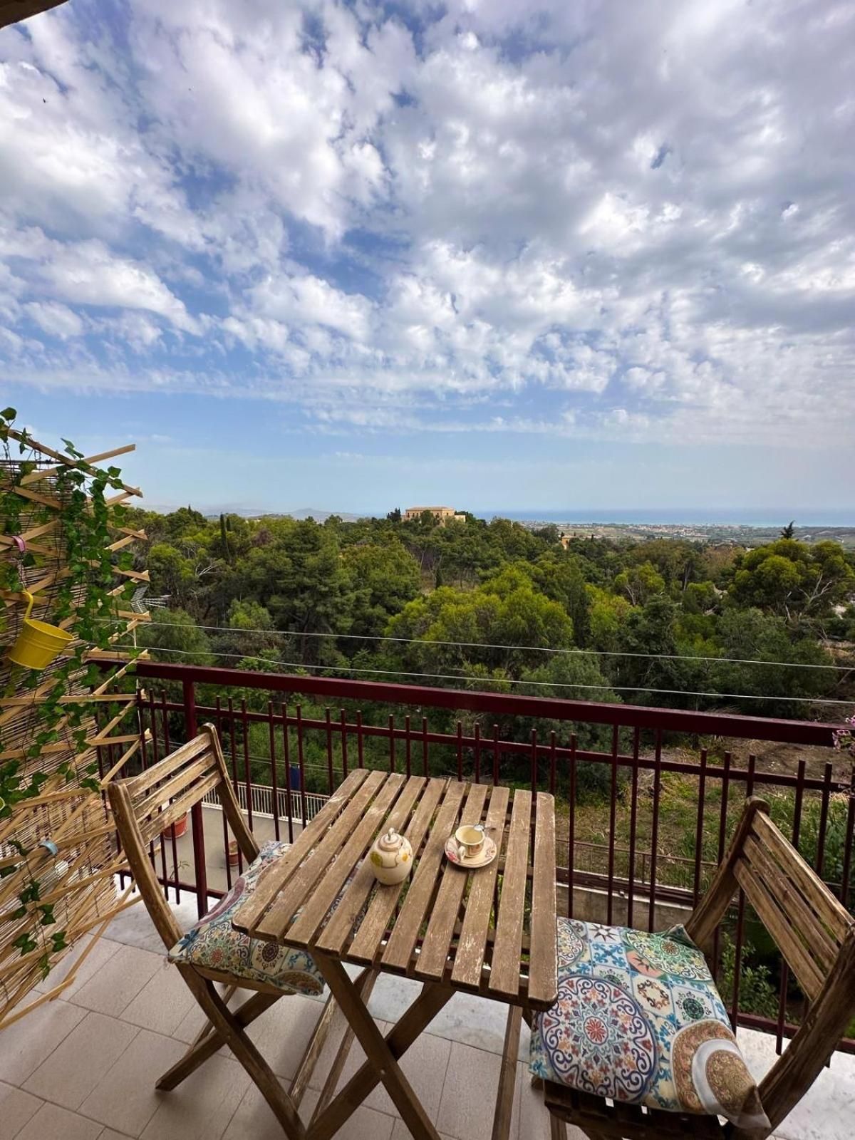 Deluxe Double Room with Balcony and Sea View