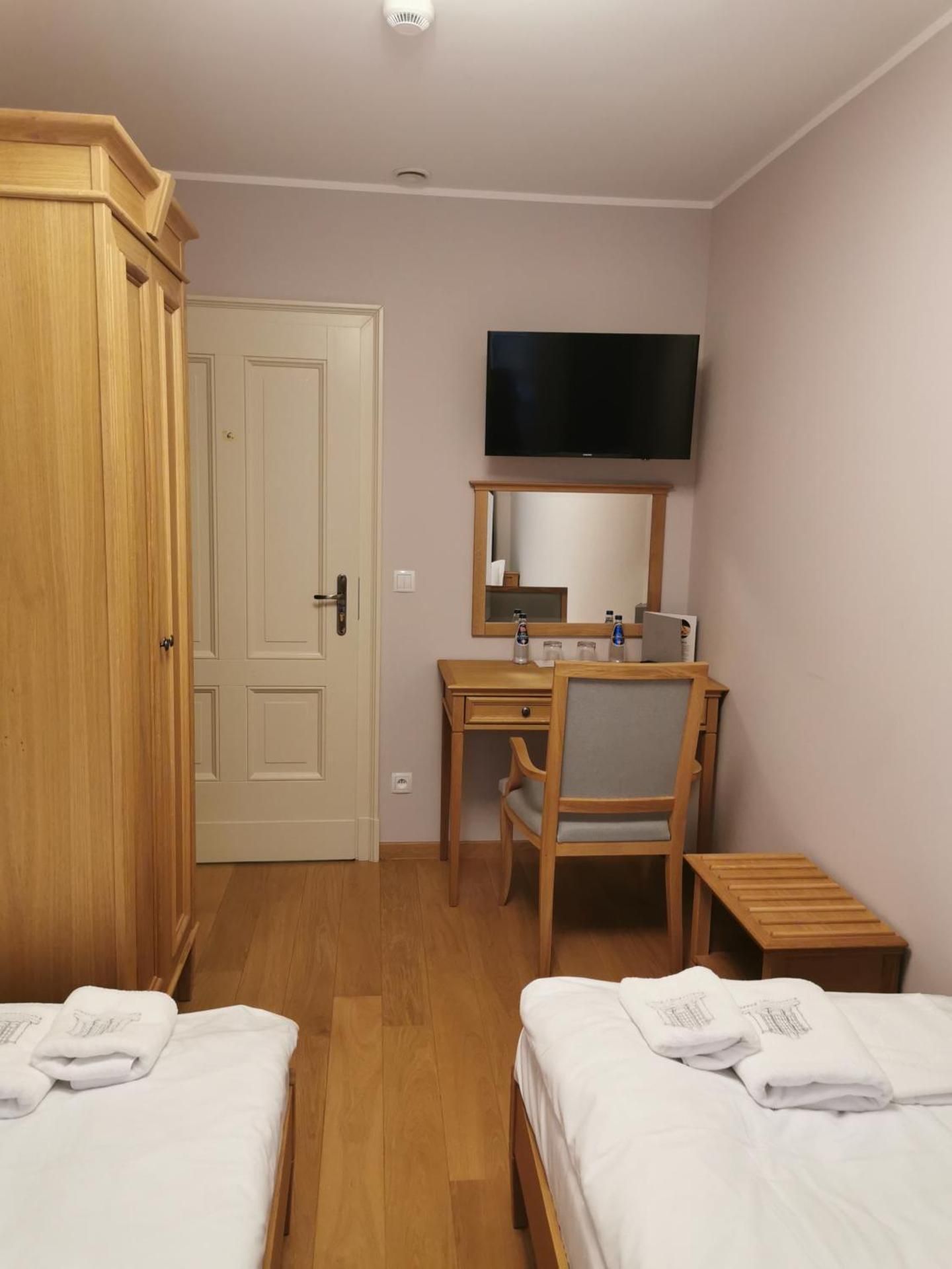 Standard Double Room with Shared Bathroom