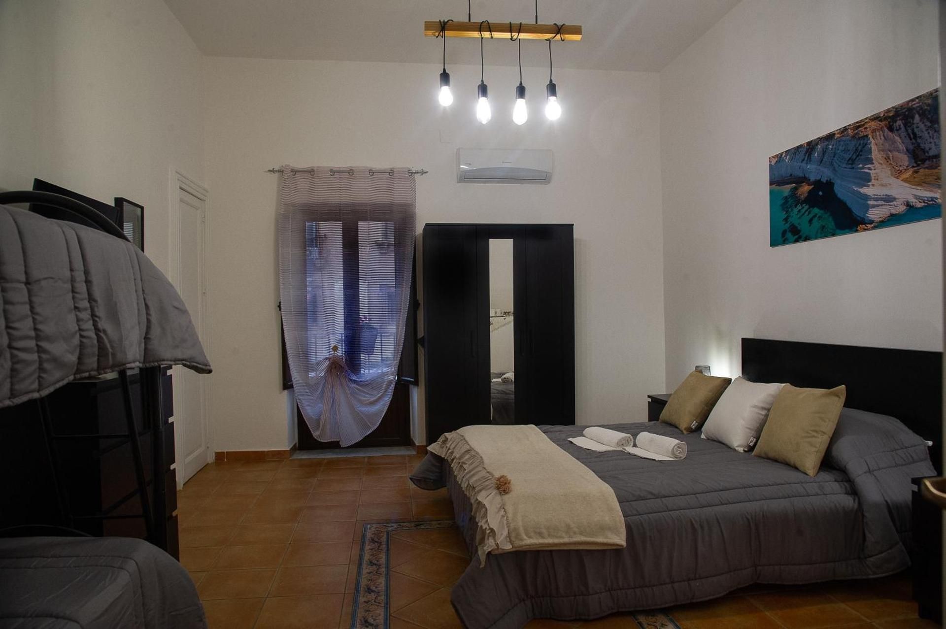 Quadruple Room with Private External Bathroom