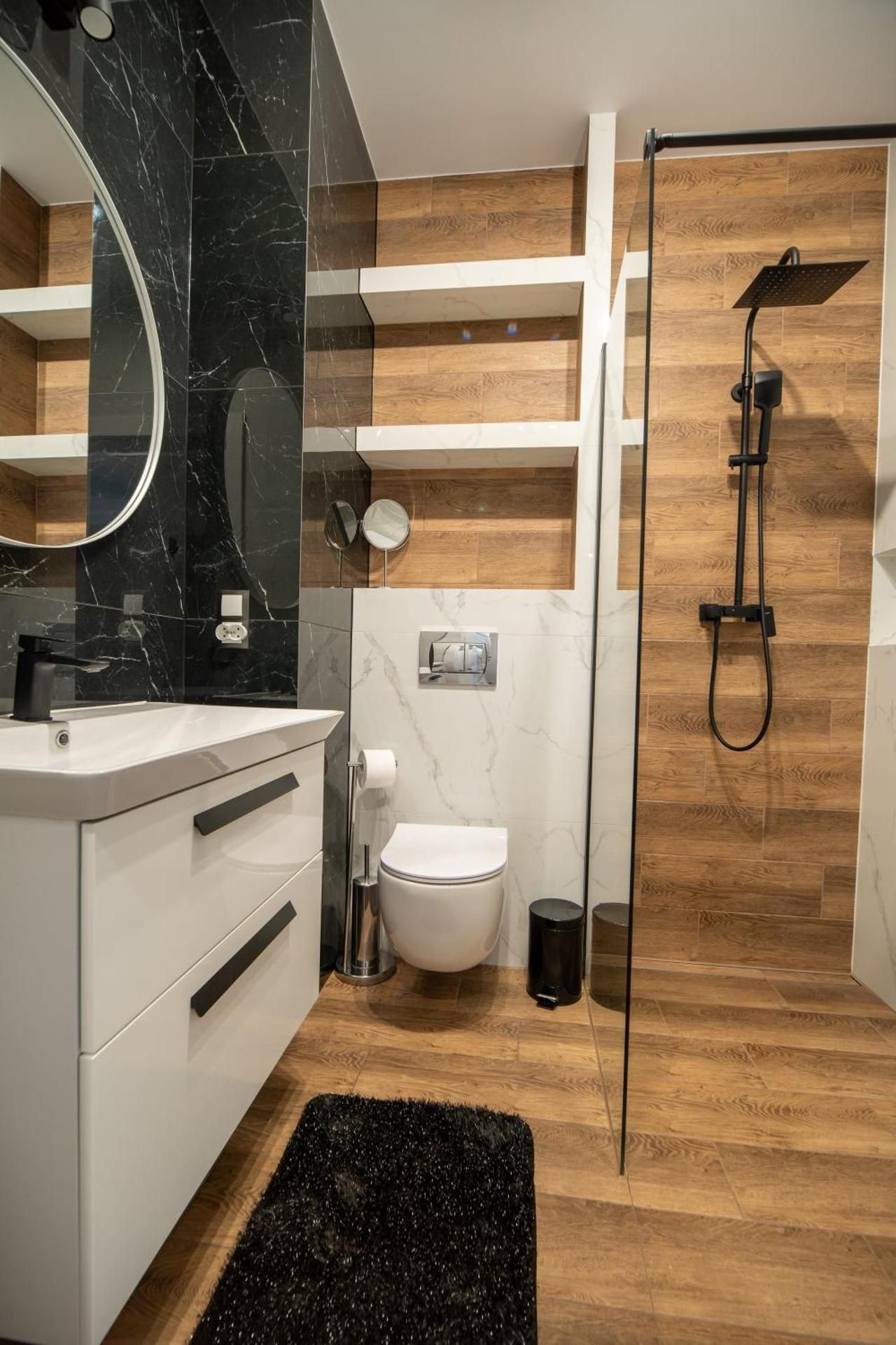 Studio Apartment with Balcony
